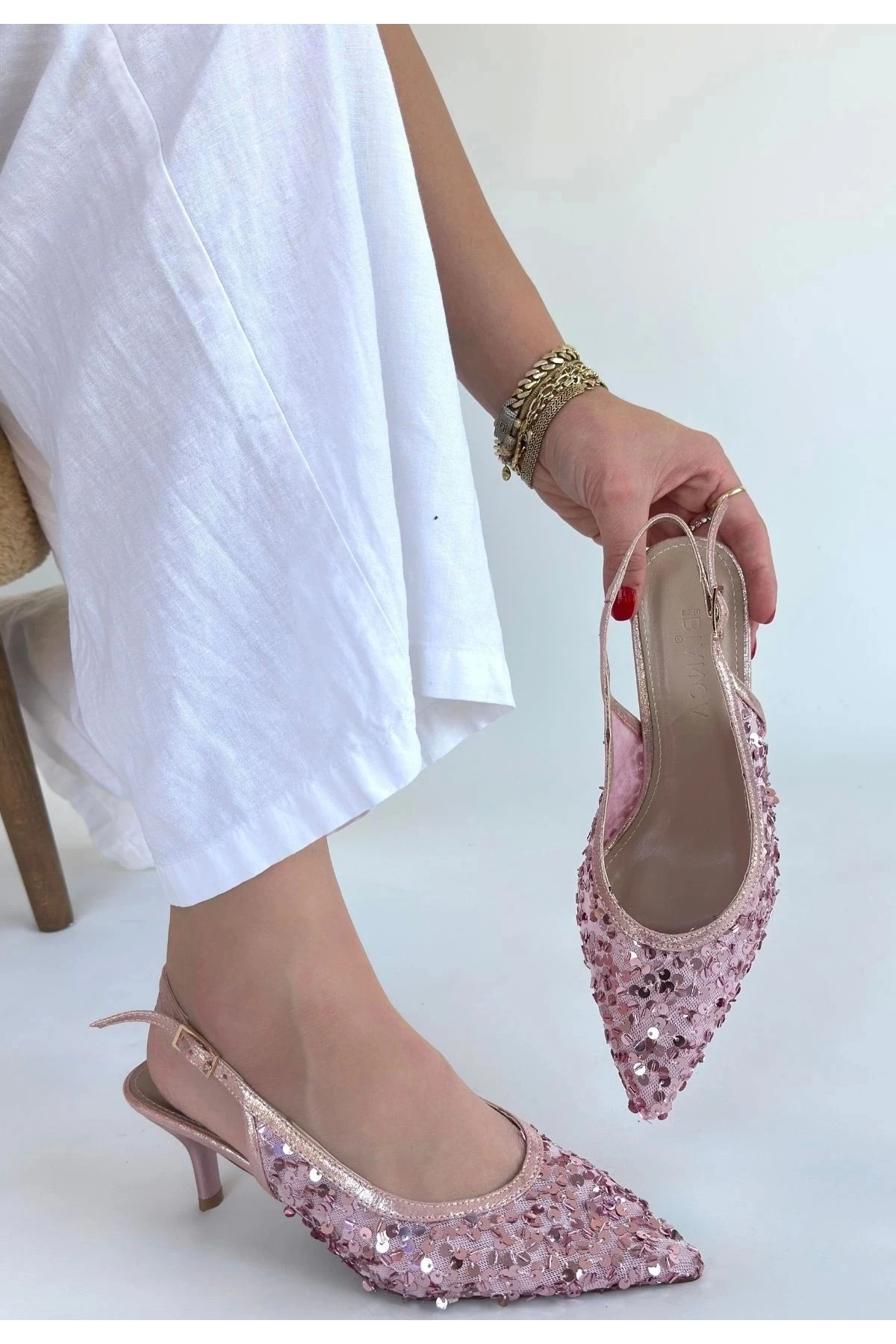 Suana Pudra Pullu Topuklu Ayakkabı