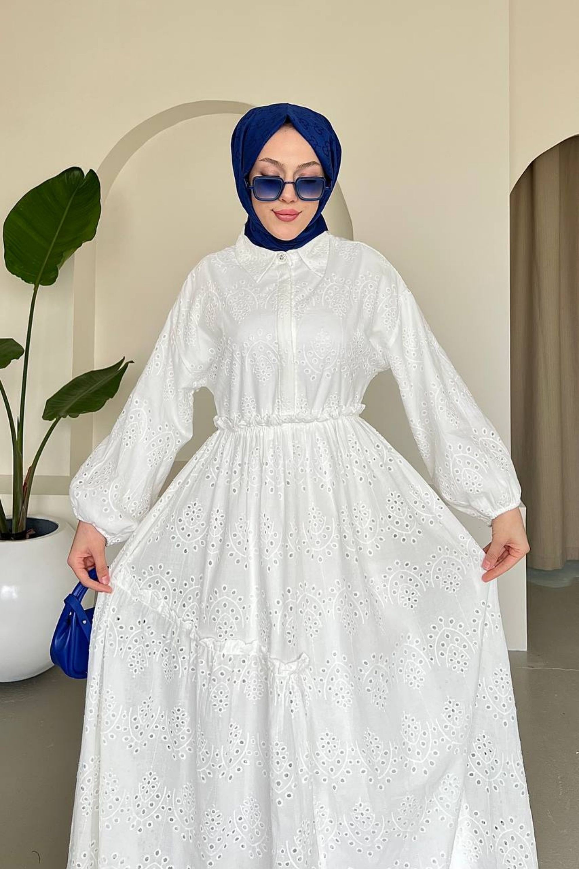 Desenli Dokuma Tesettür Elbise – Bel Büzgülü ve Tam Boy Şıklık DNV-000050