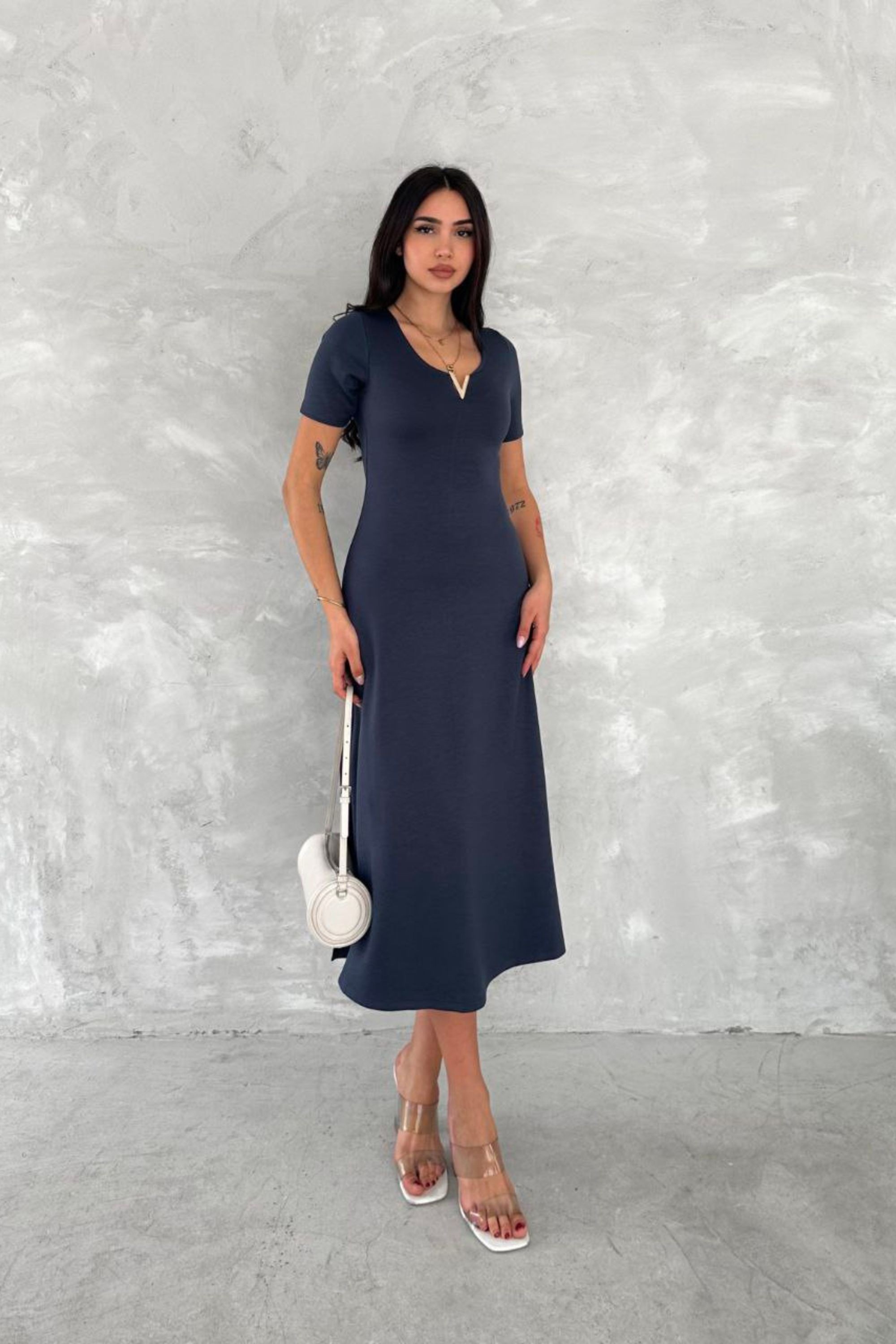 V Yaka Fit Kesim Basic Elbise DNV-000078