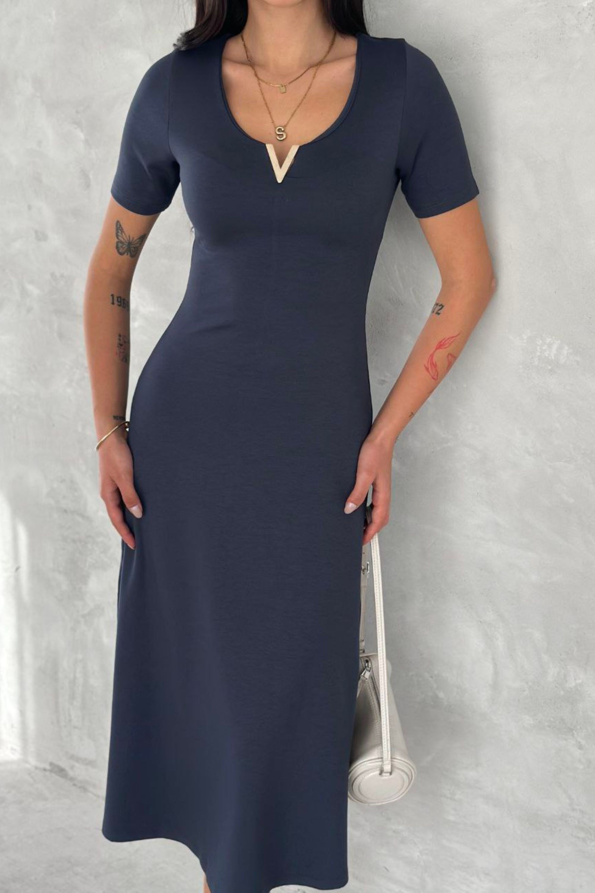 V Yaka Fit Kesim Basic Elbise DNV-000078