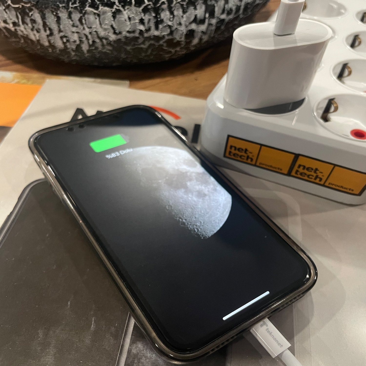 Teknonet TN-HCH11 20W PD 3000 mAh Lightning Kablo + Şarj Aleti (Kablo Dahil)