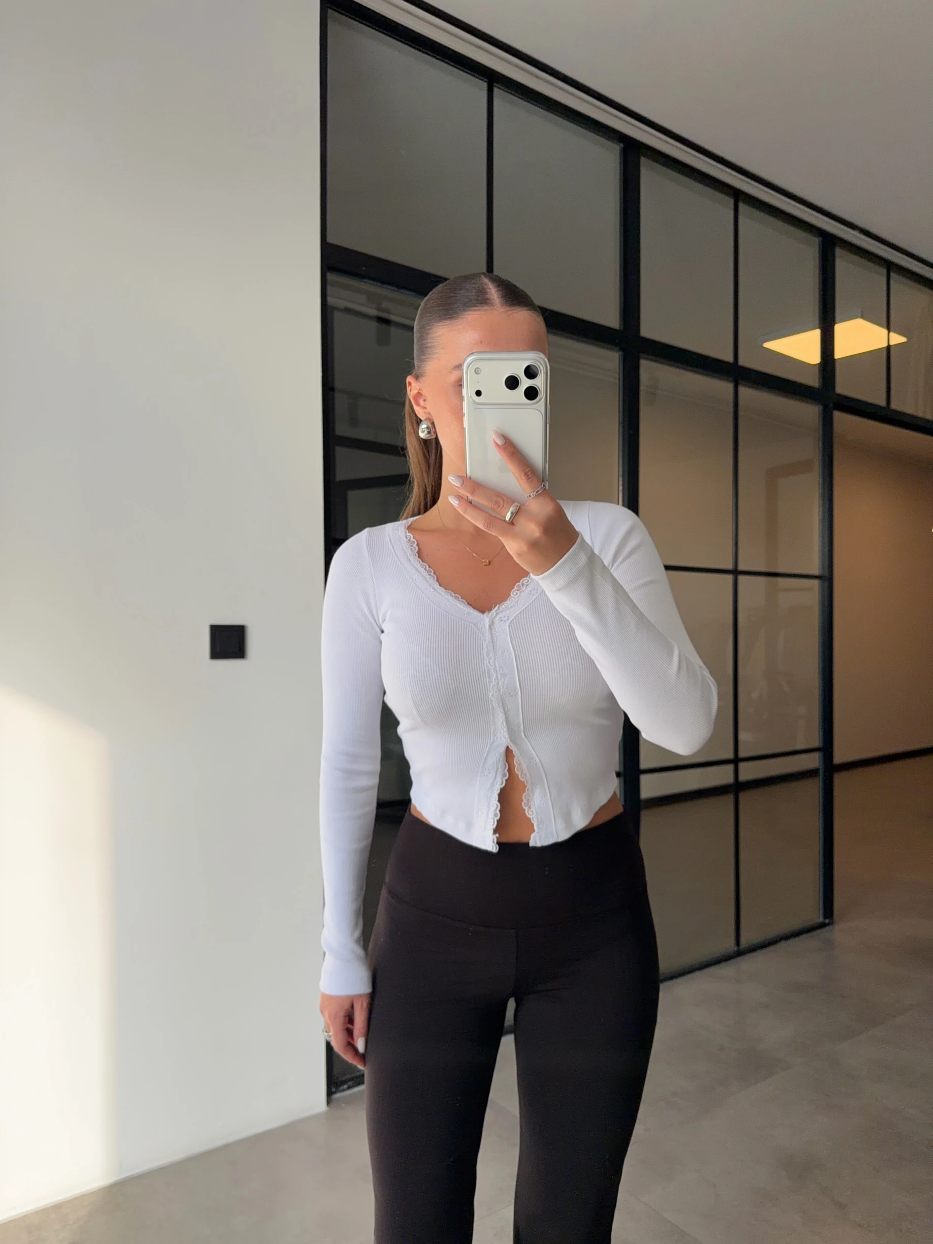 DANTEL DETAYLI BEYAZ BODY