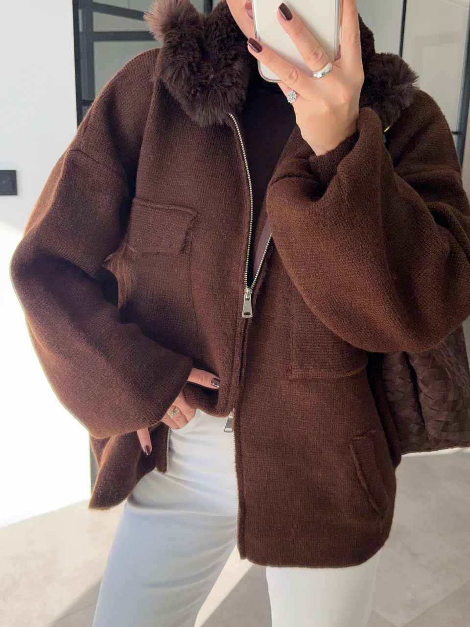 YAKASI KÜRKLÜ TRİKO CEKET