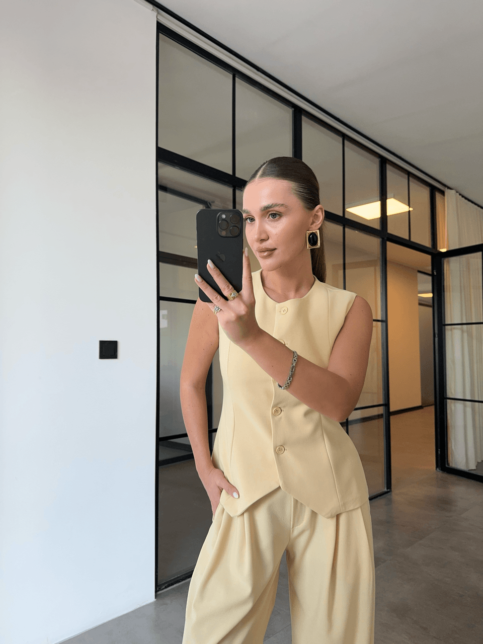 AÇIK SARI SIFIRKOL V KESİM YELEK PALAZZO TAKIM