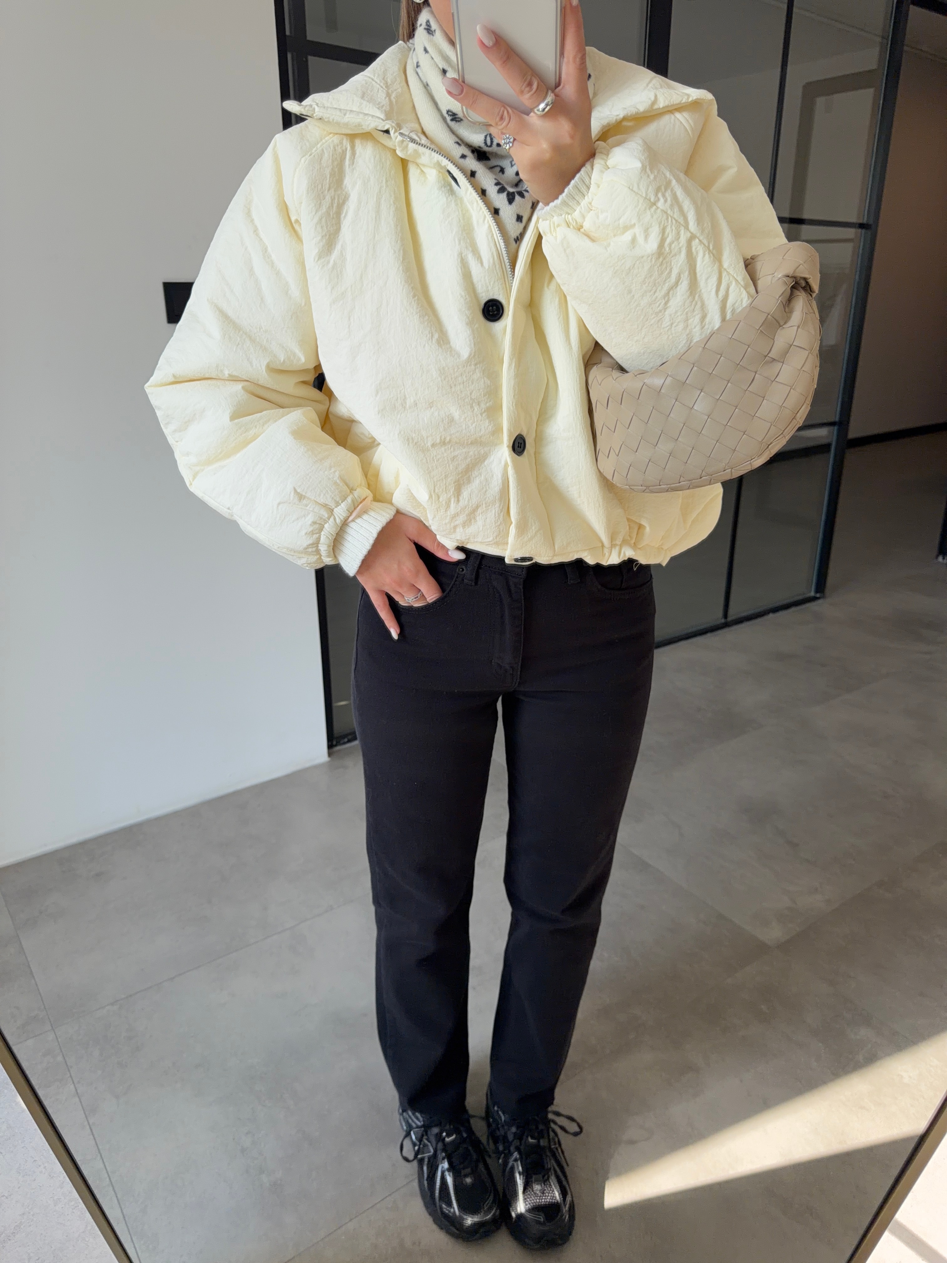 İÇİ DOLGULU EKRU ŞİŞME MONT 