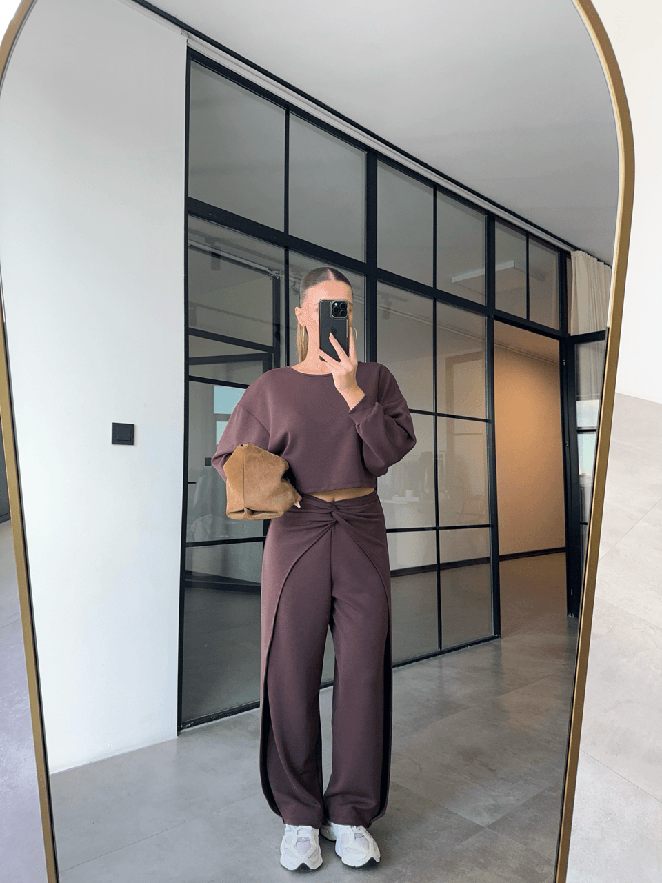 SIRT DEKOLTELİ SWEAT DÜĞÜMLÜ PANTOLON KAHVERENGİ MODAL TAKIM