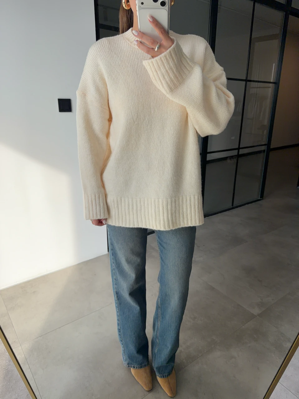 BİSİKLET YAKA OVERSİZE KREM RENGİ KAZAK