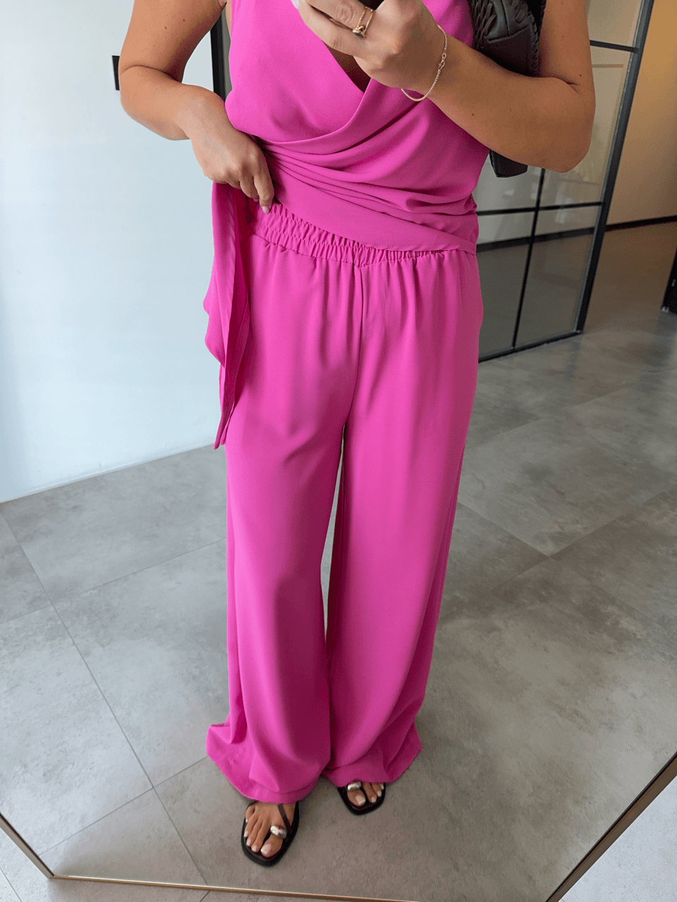 SHOULDER-CUT ASYMMETRIC BLOUSE TROUSERS PINK SET