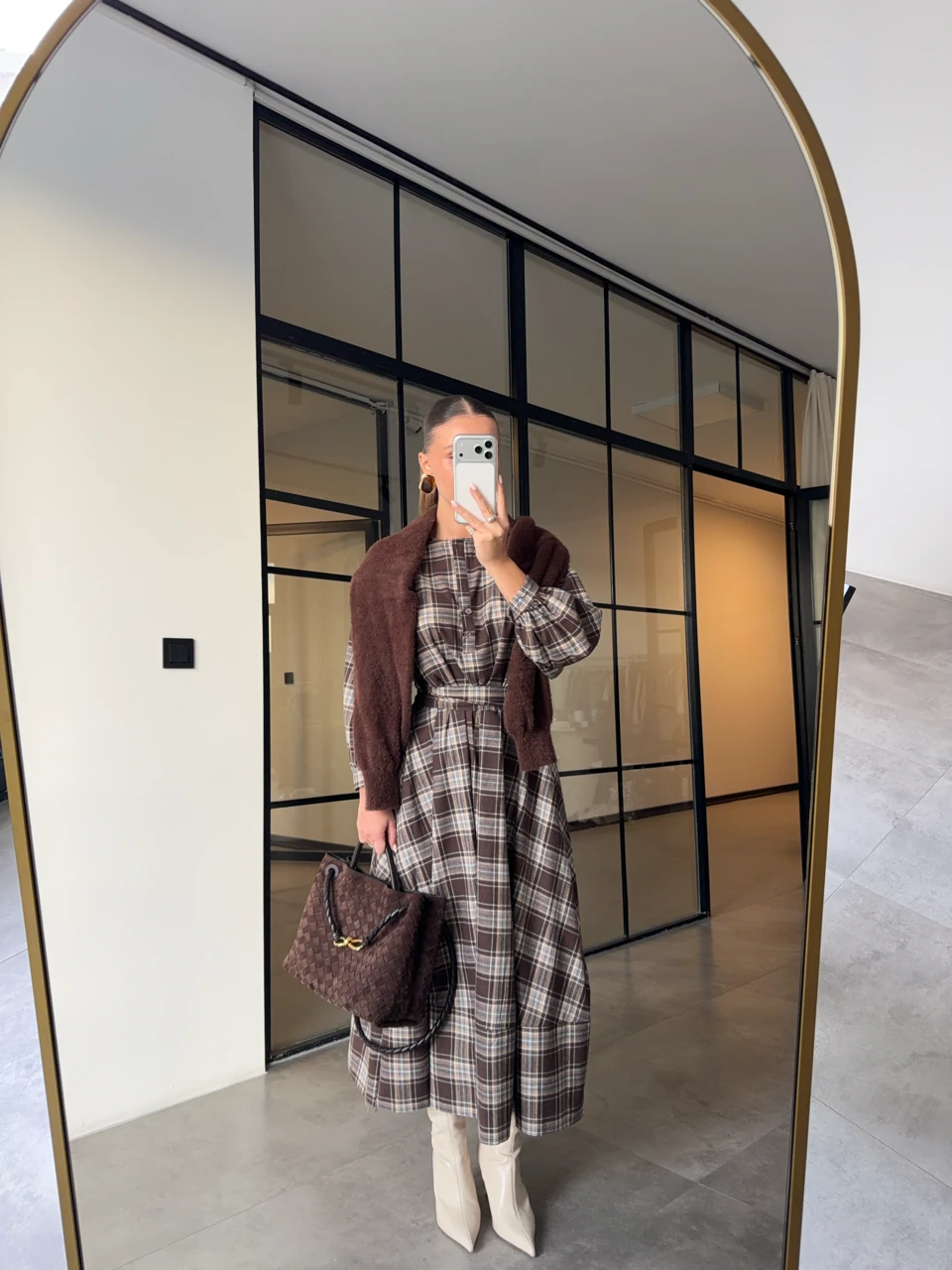 EKOSE DESENLİ DÜĞMELİ MAXİ ELBİSE