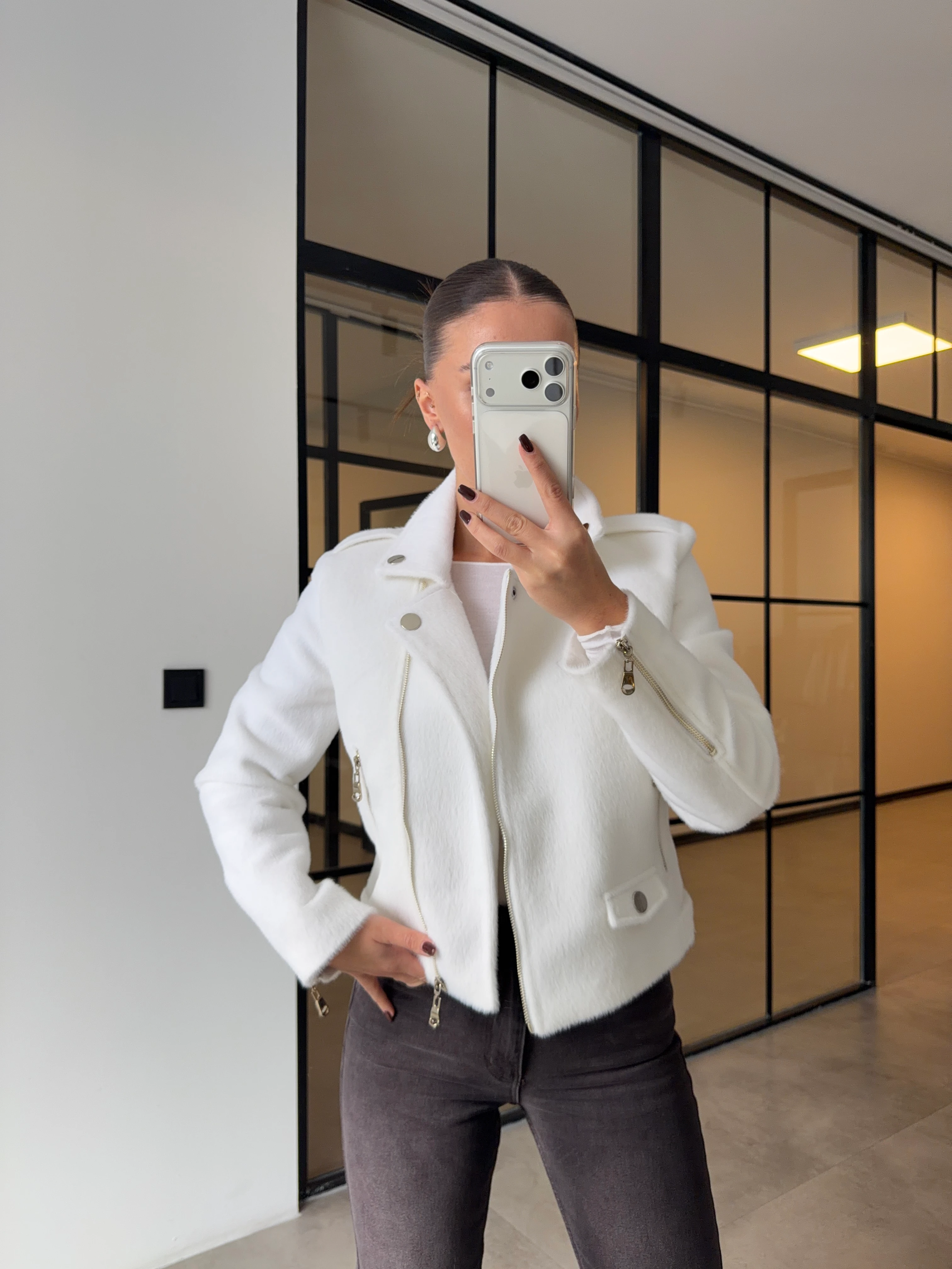 APOLETLİ TÜYLÜ BİKER CEKET - Ekru