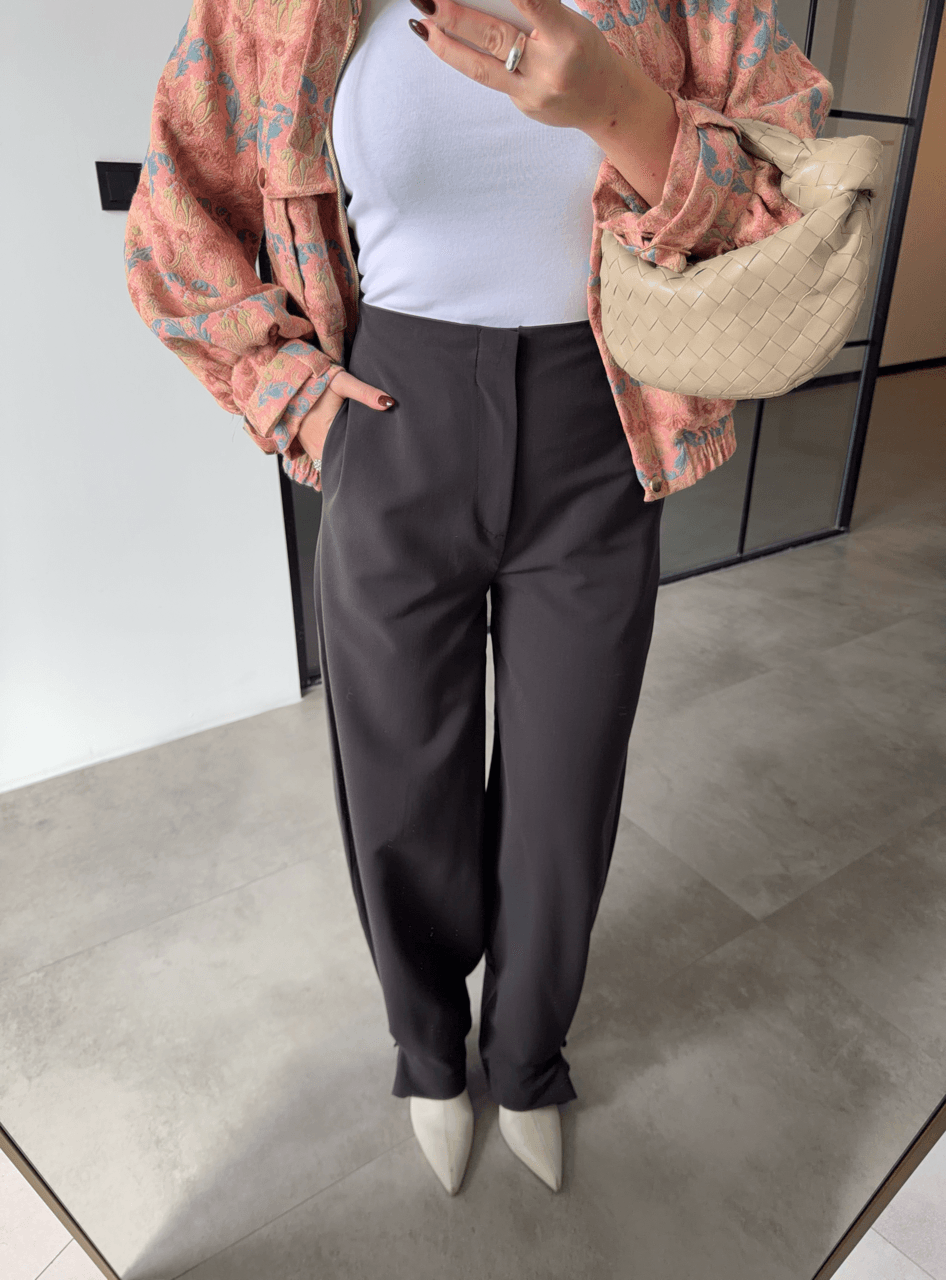 PAÇASI DÜĞME DETAYLI KOYU KAHVE PANTOLON