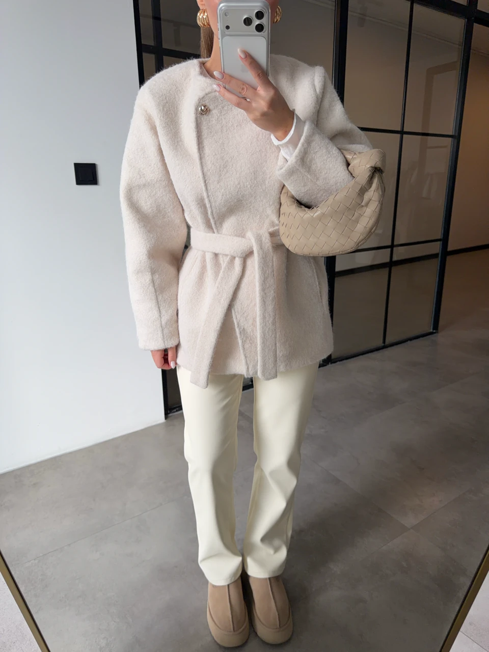 GOLD DÜĞMELİ TAŞ KISA KAŞE KABAN