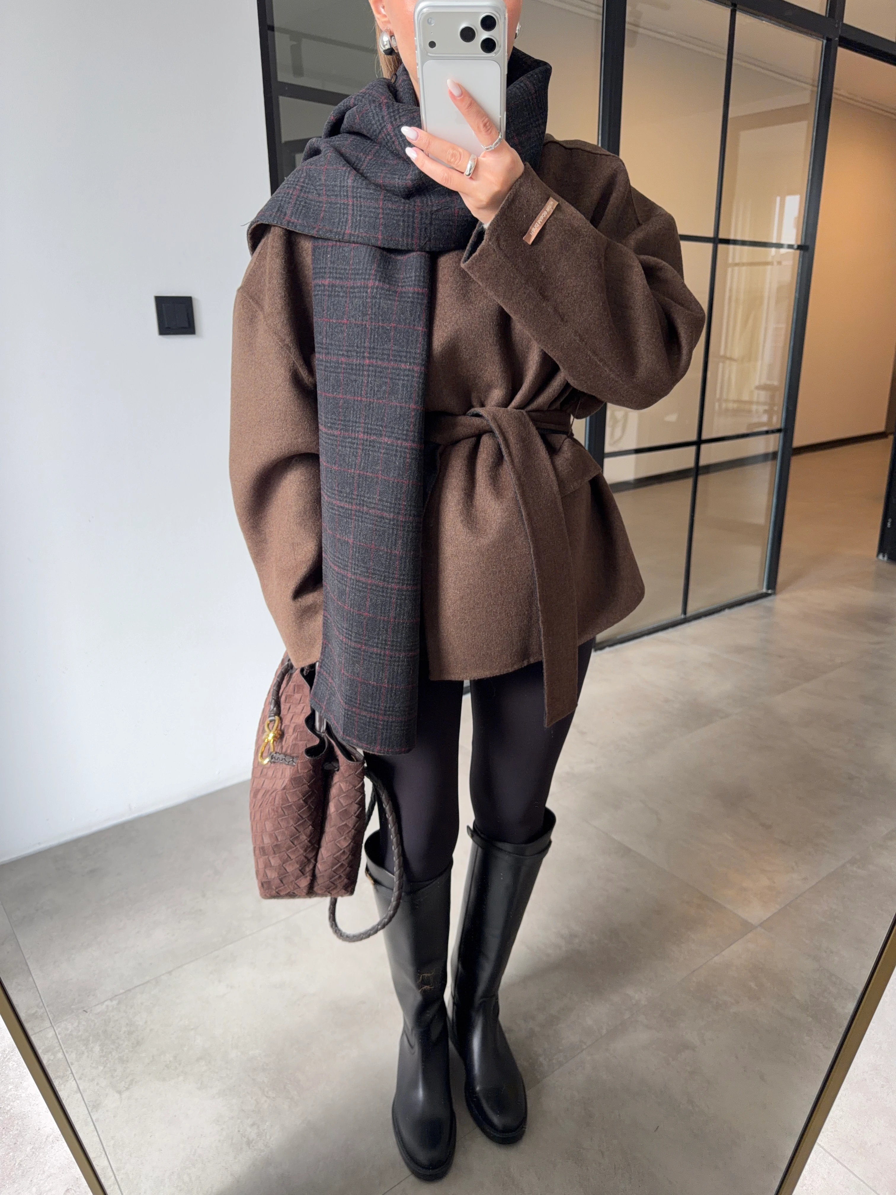 FULARLI EKOSELİ %100 YÜN KISA KABAN