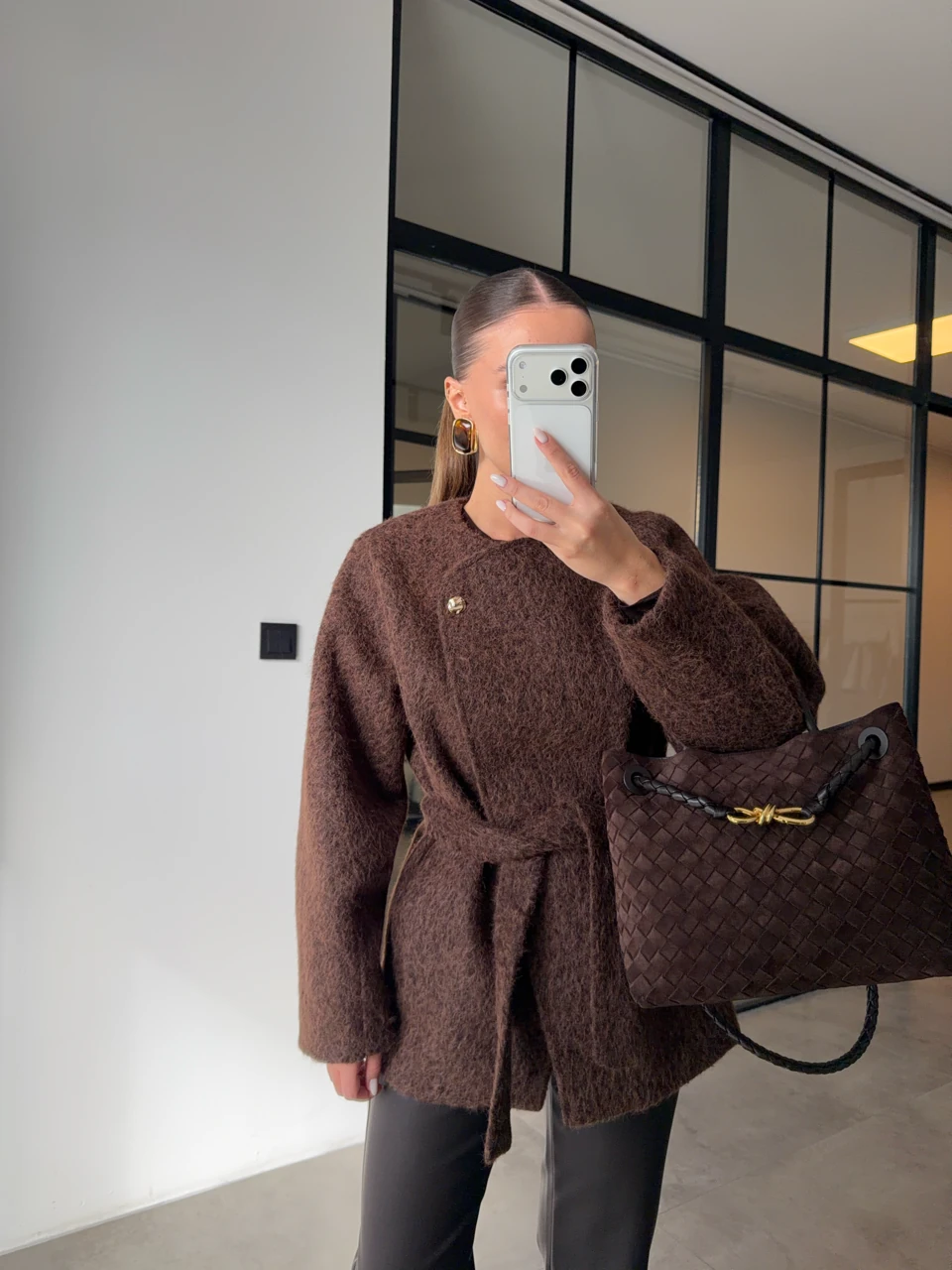 GOLD DÜĞMELİ KAHVERENGİ KISA KAŞE KABAN