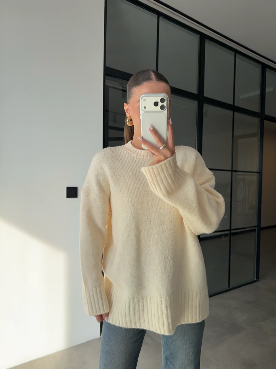 BİSİKLET YAKA OVERSİZE KREM RENGİ KAZAK