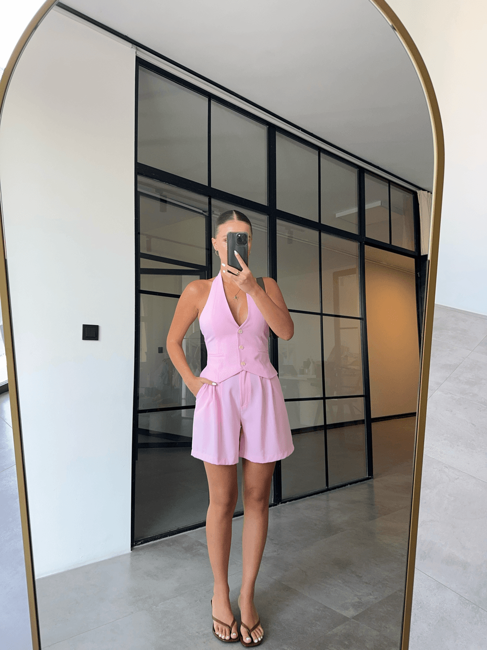 PEMBE YELEK ŞORT TAKIM