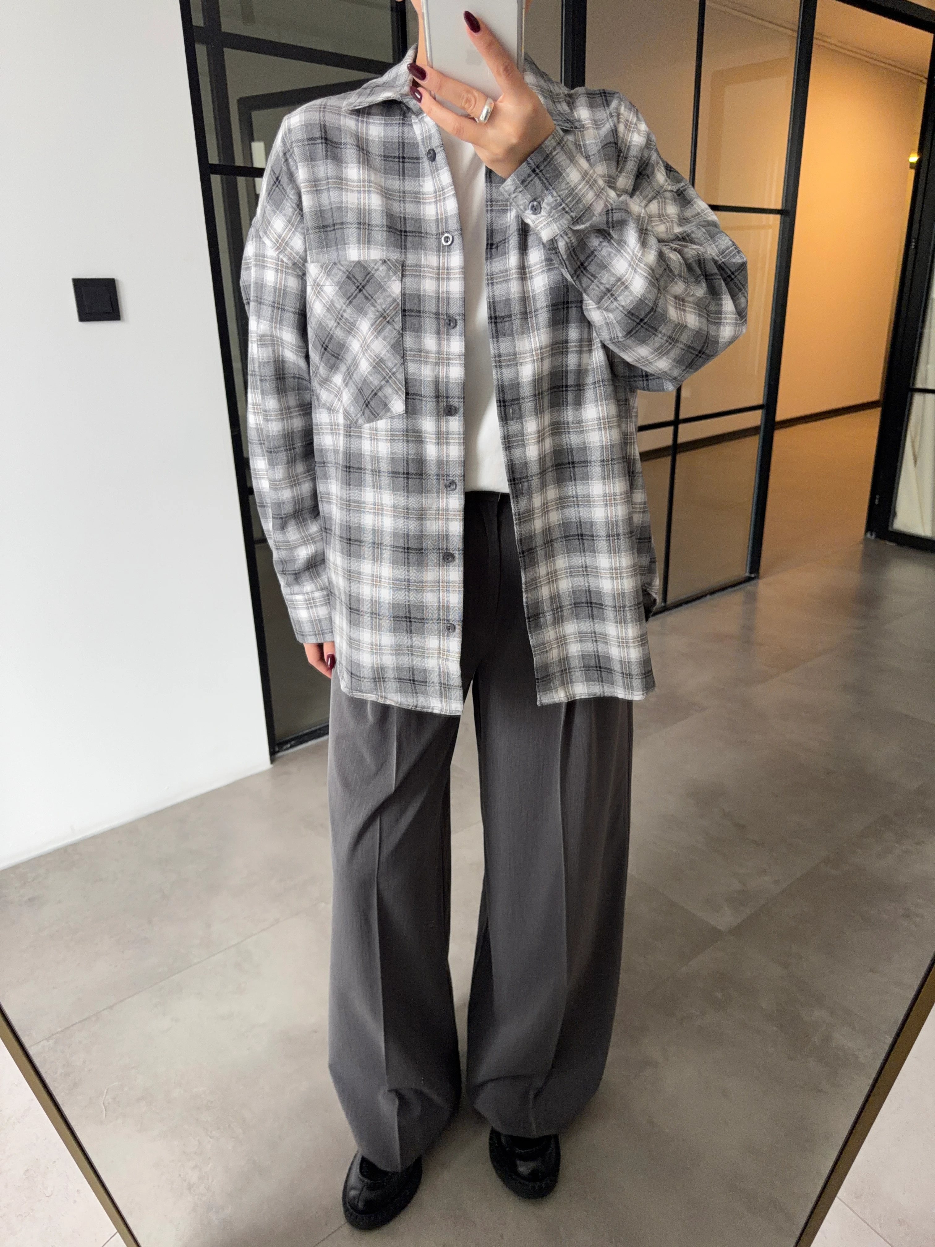 TEK CEPLİ GRİ EKOSE ODUNCU GÖMLEK