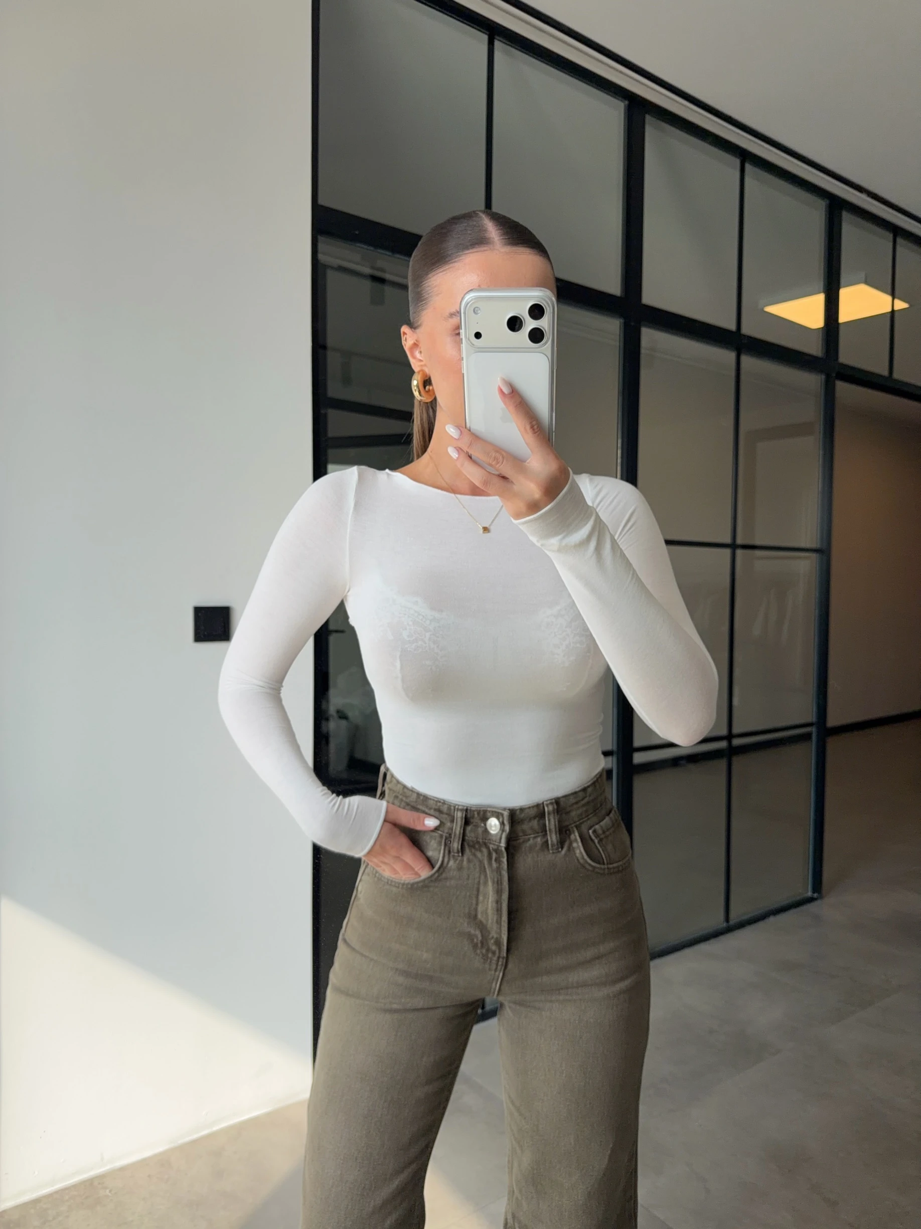 KAYIK YAKA EKRU TRANSPARAN BLUZ