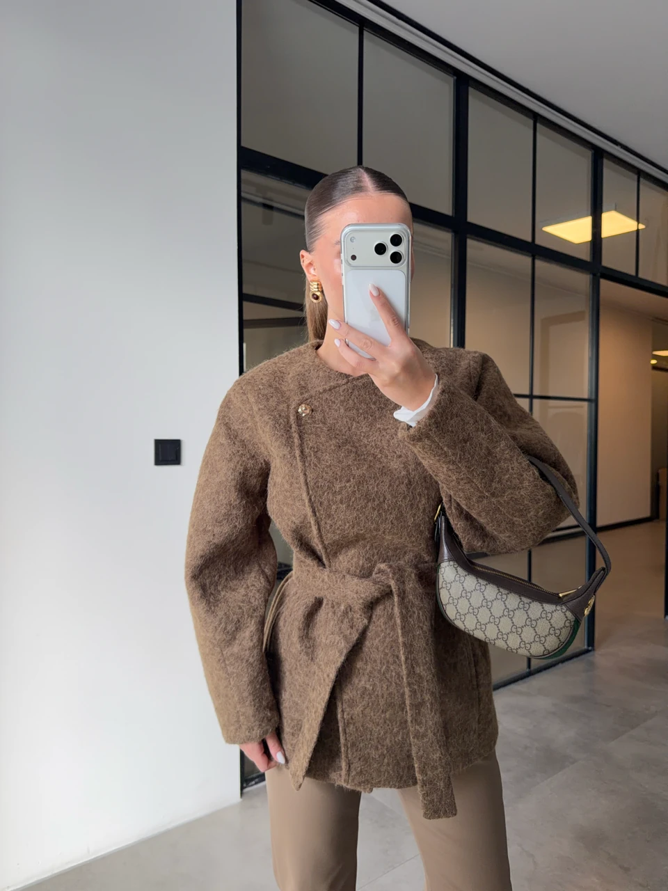 GOLD DÜĞMELİ HAKİ KISA KAŞE KABAN