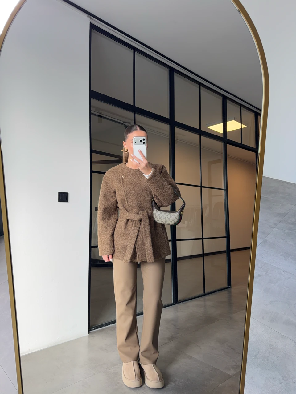 GOLD DÜĞMELİ HAKİ KISA KAŞE KABAN