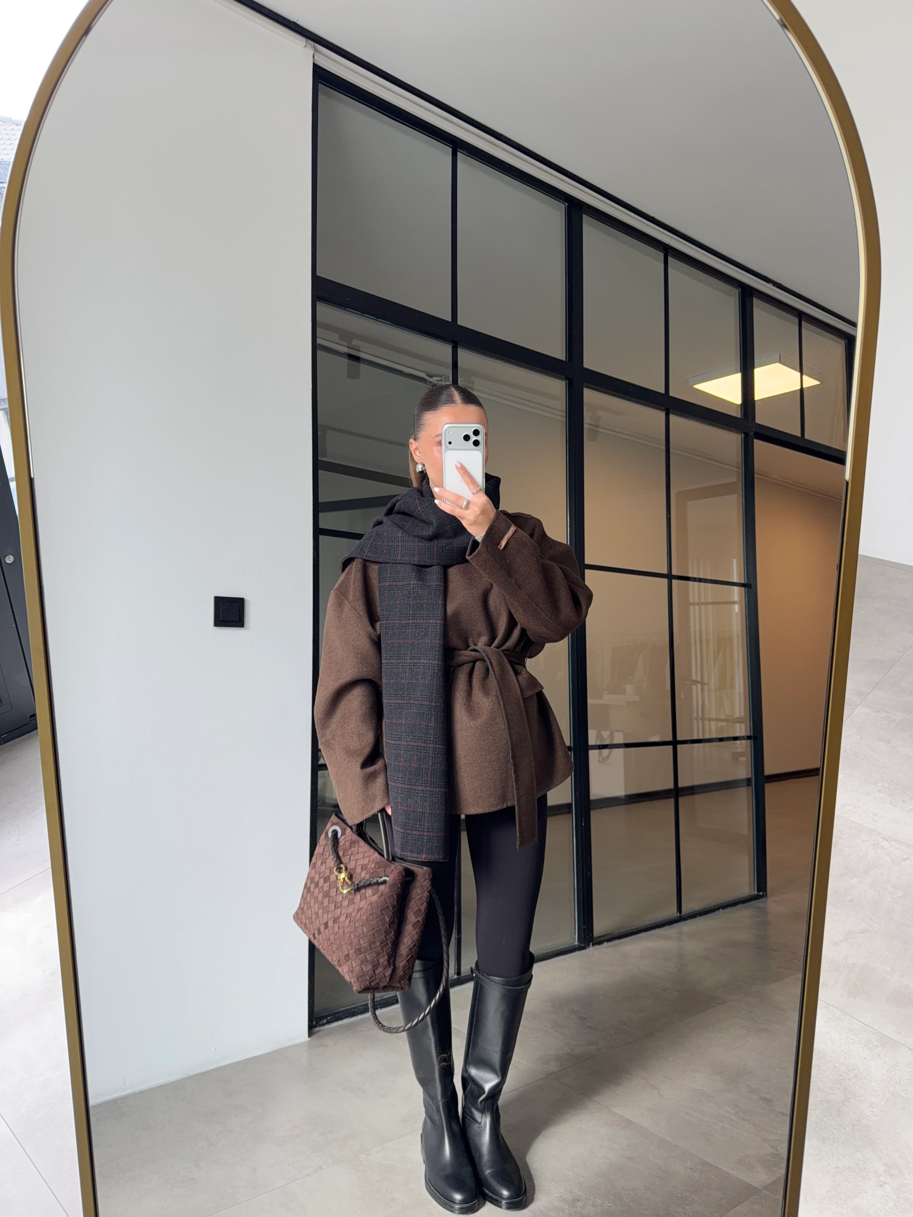 FULARLI EKOSELİ %100 YÜN KISA KABAN