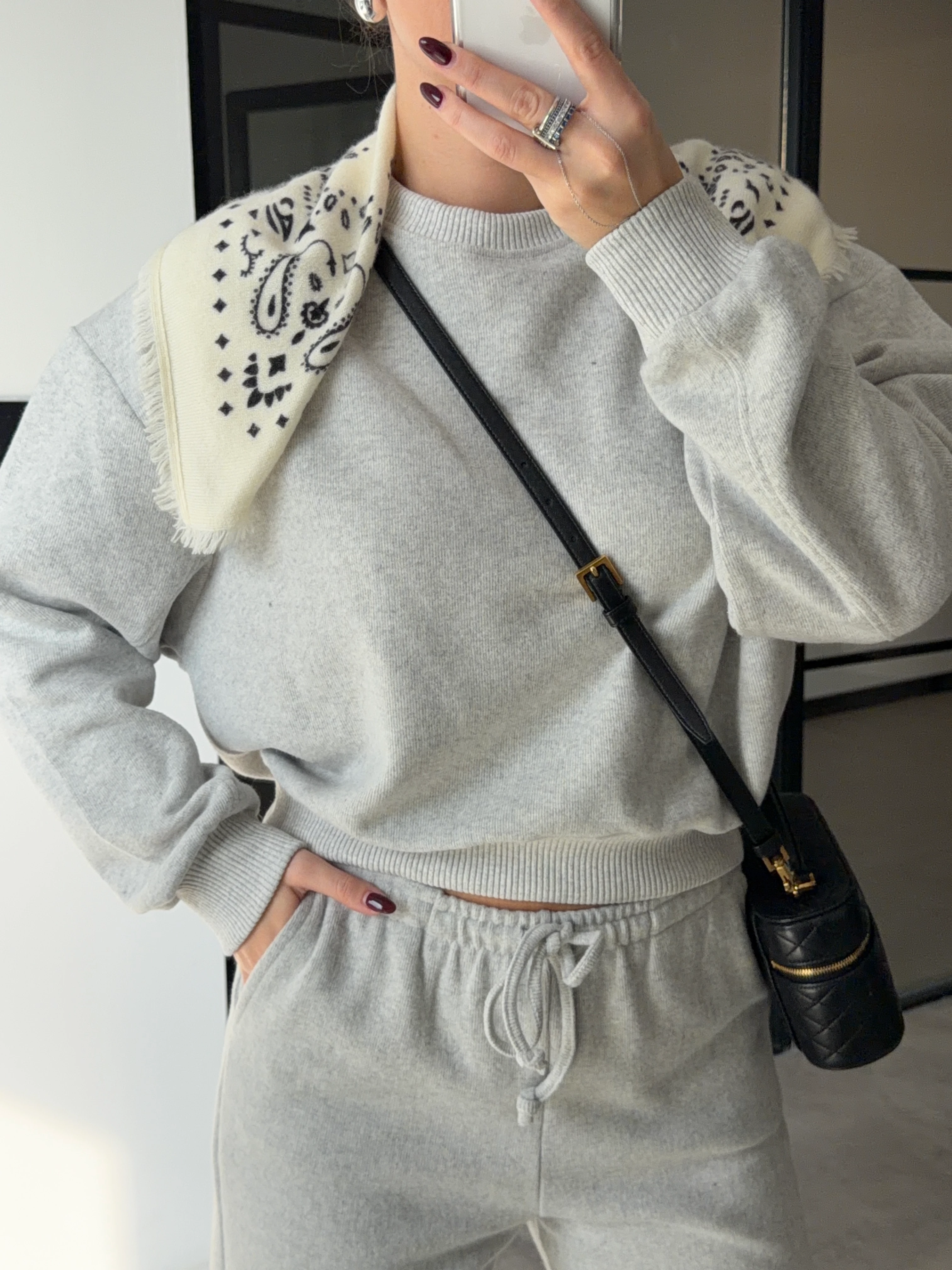 BİSİKLET YAKA GRİ SELANİK KUMAŞ TAKIM