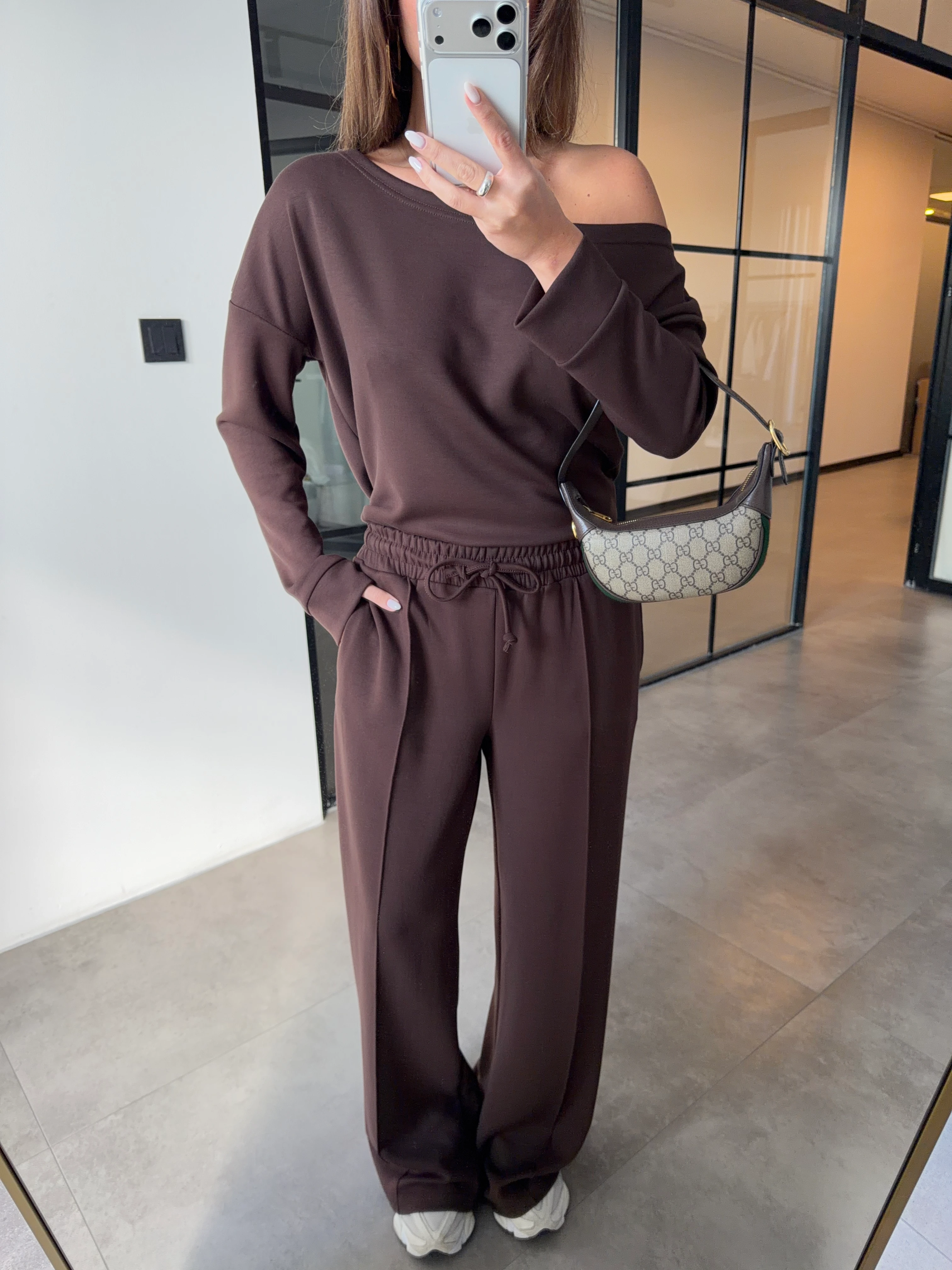 DÜŞÜK OMUZ KAHVERENGİ MODAL TAKIM