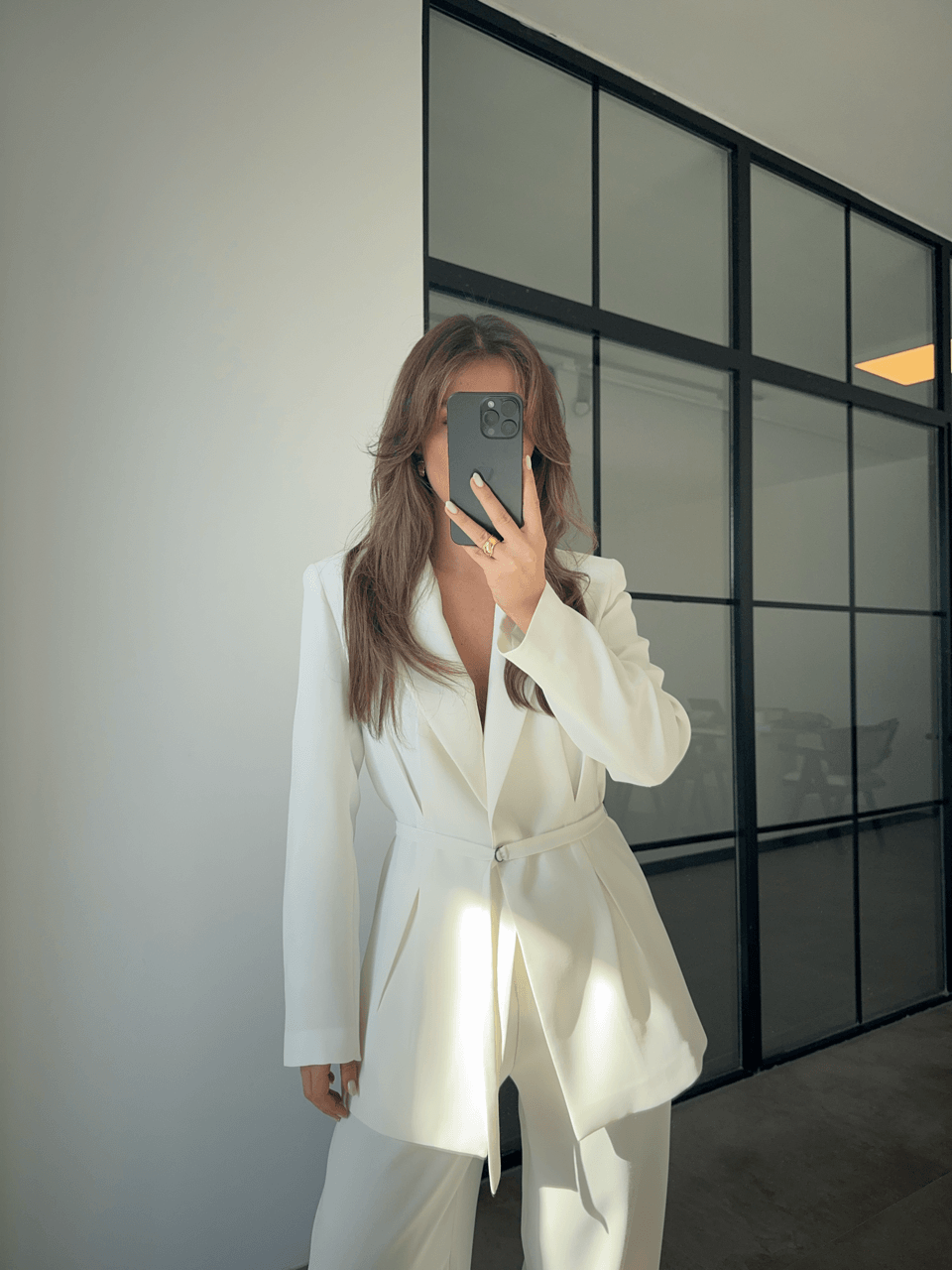 PREMİUM BELİ KEMERLİ BEYAZ BLAZER CEKET