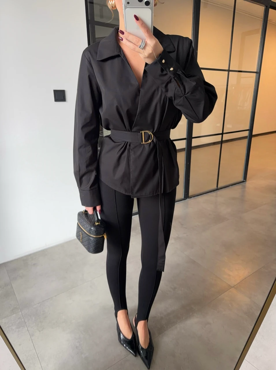 KEMERLİ SİYAH POPLİN GÖMLEK