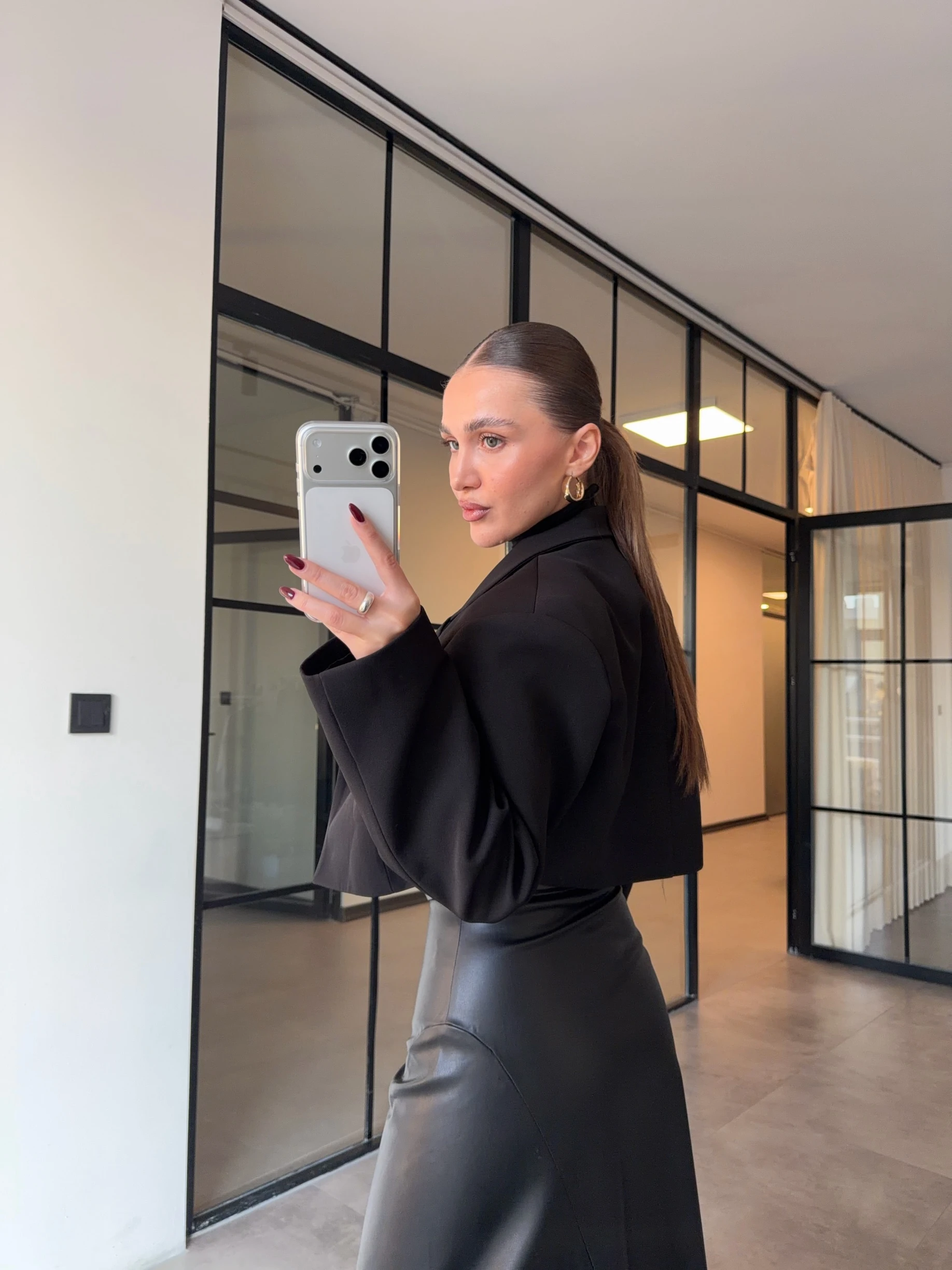 KEMERLİ MAXİ SİYAH DERİ ETEK