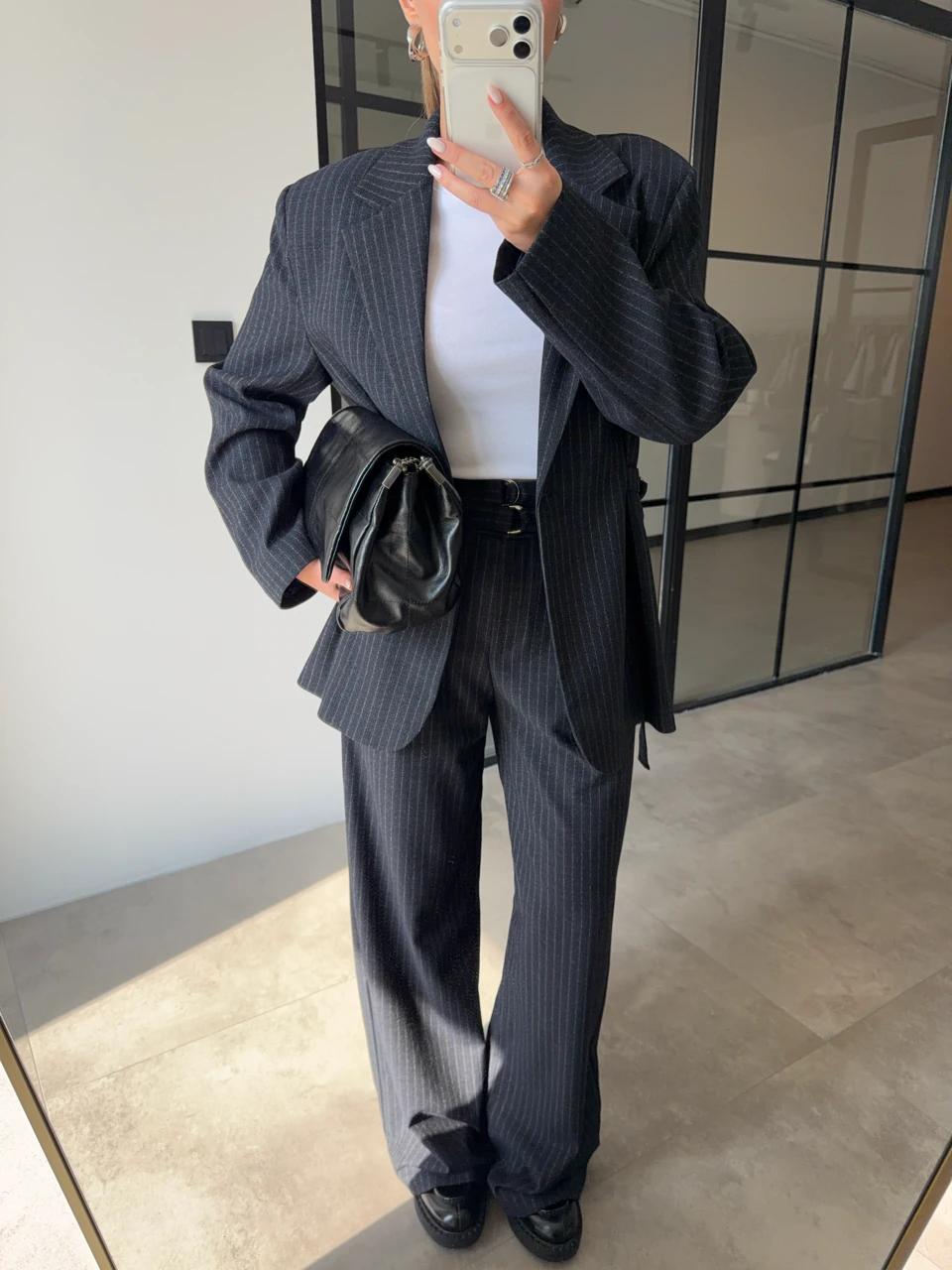 KEMER DETAYLI ÇİZGİLİ LACİVERT CEKET PALAZZO TAKIM