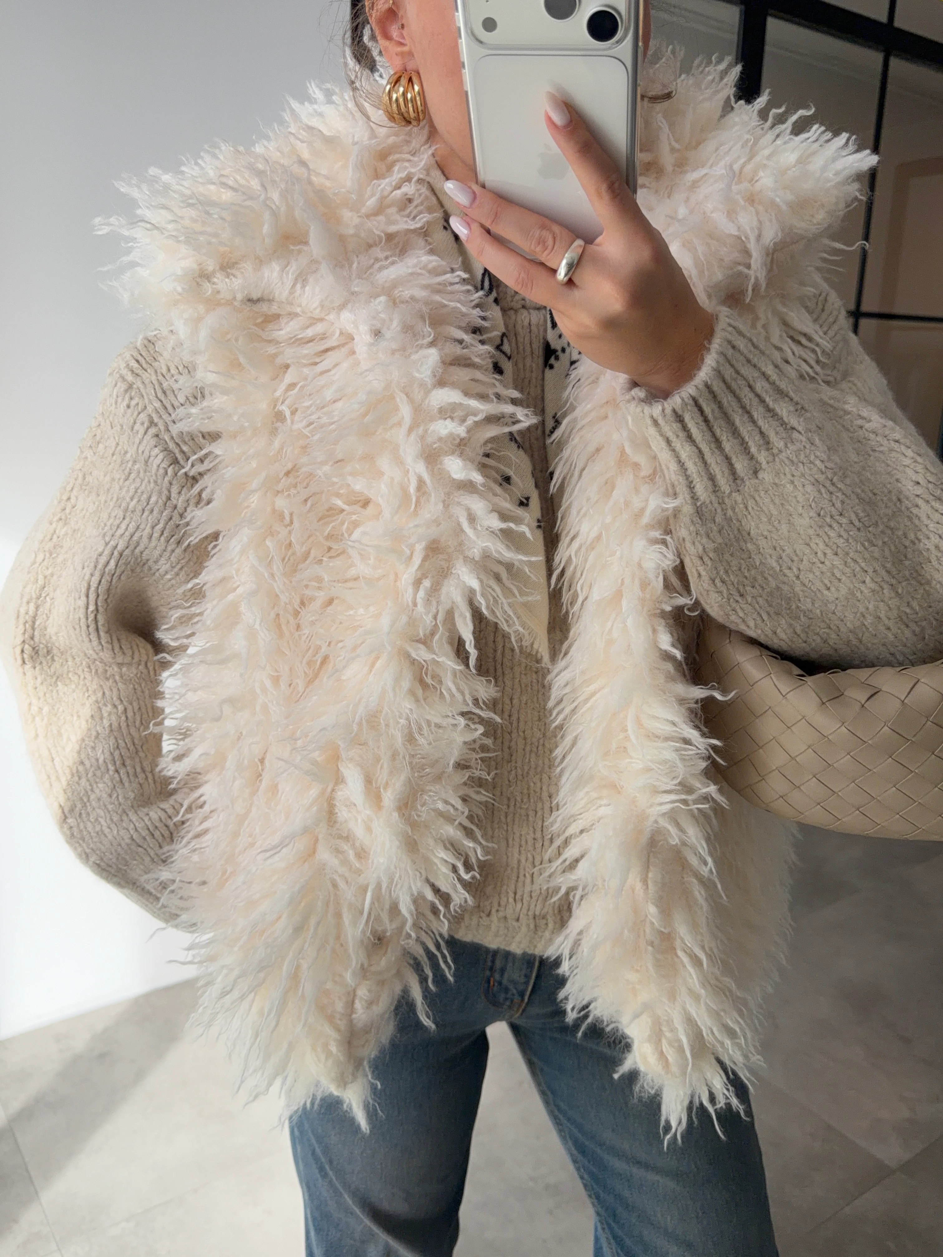 EKRU PELUŞ KÜRK YELEK