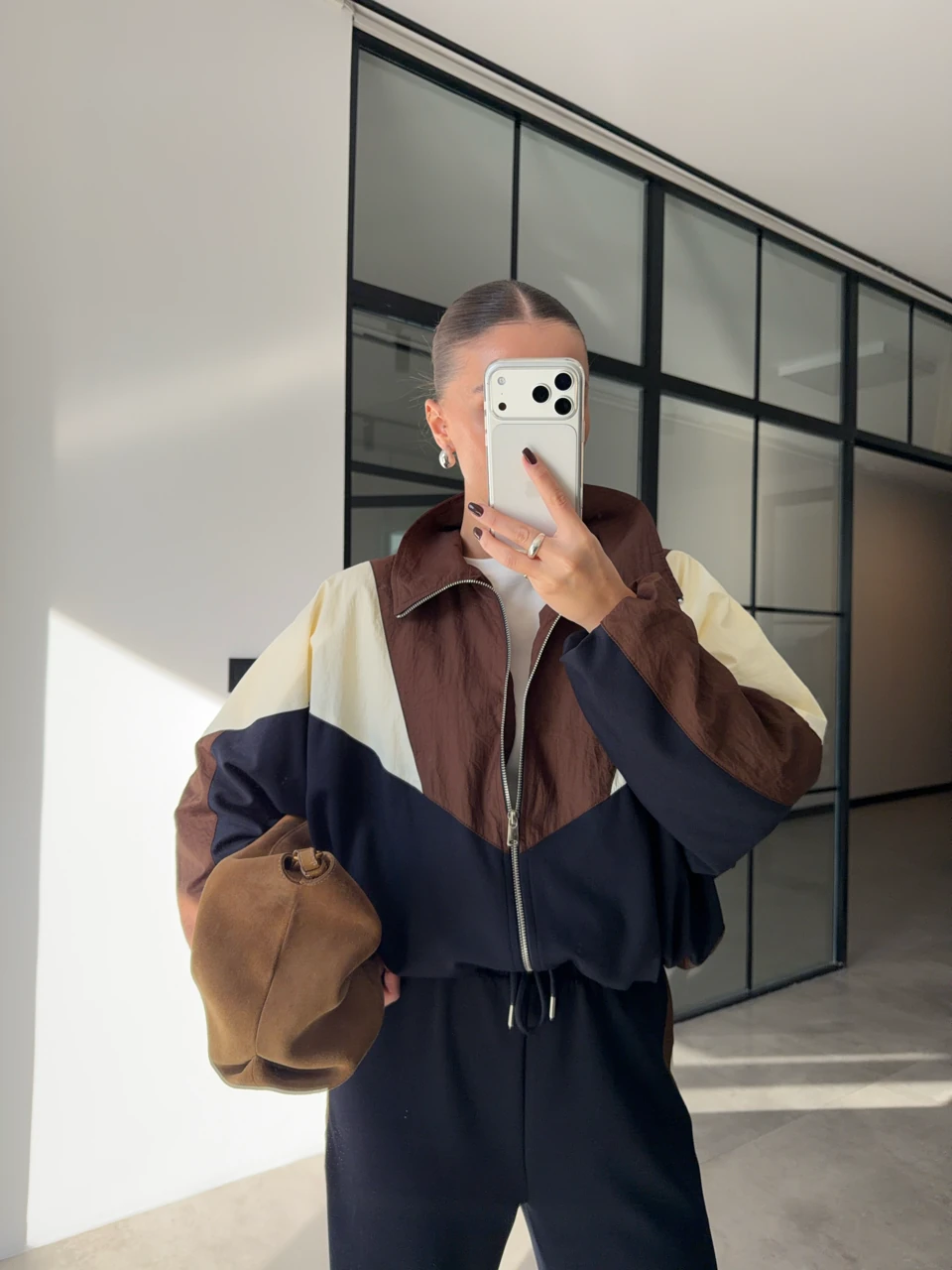 RENKLİ PARÇALI EŞOFMAN TAKIMI