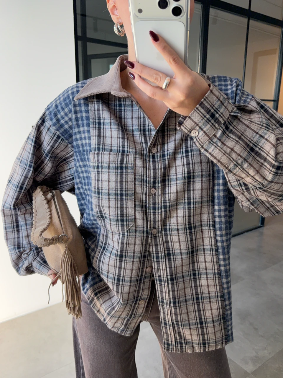 KADİFE YAKALI EKOSELİ GÖMLEK