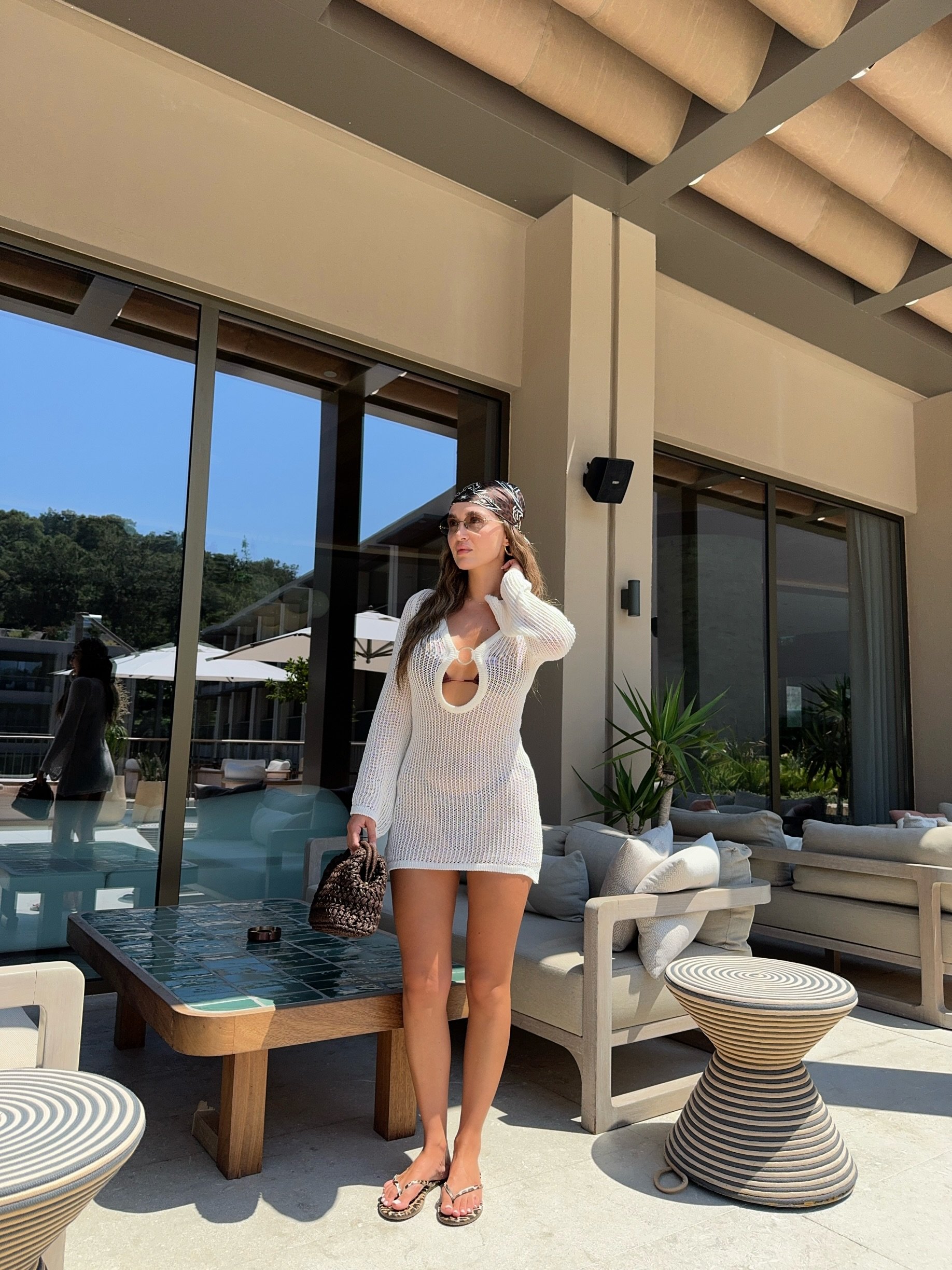 HALKA DETAYLI MİNİ EKRU ELBİSE 