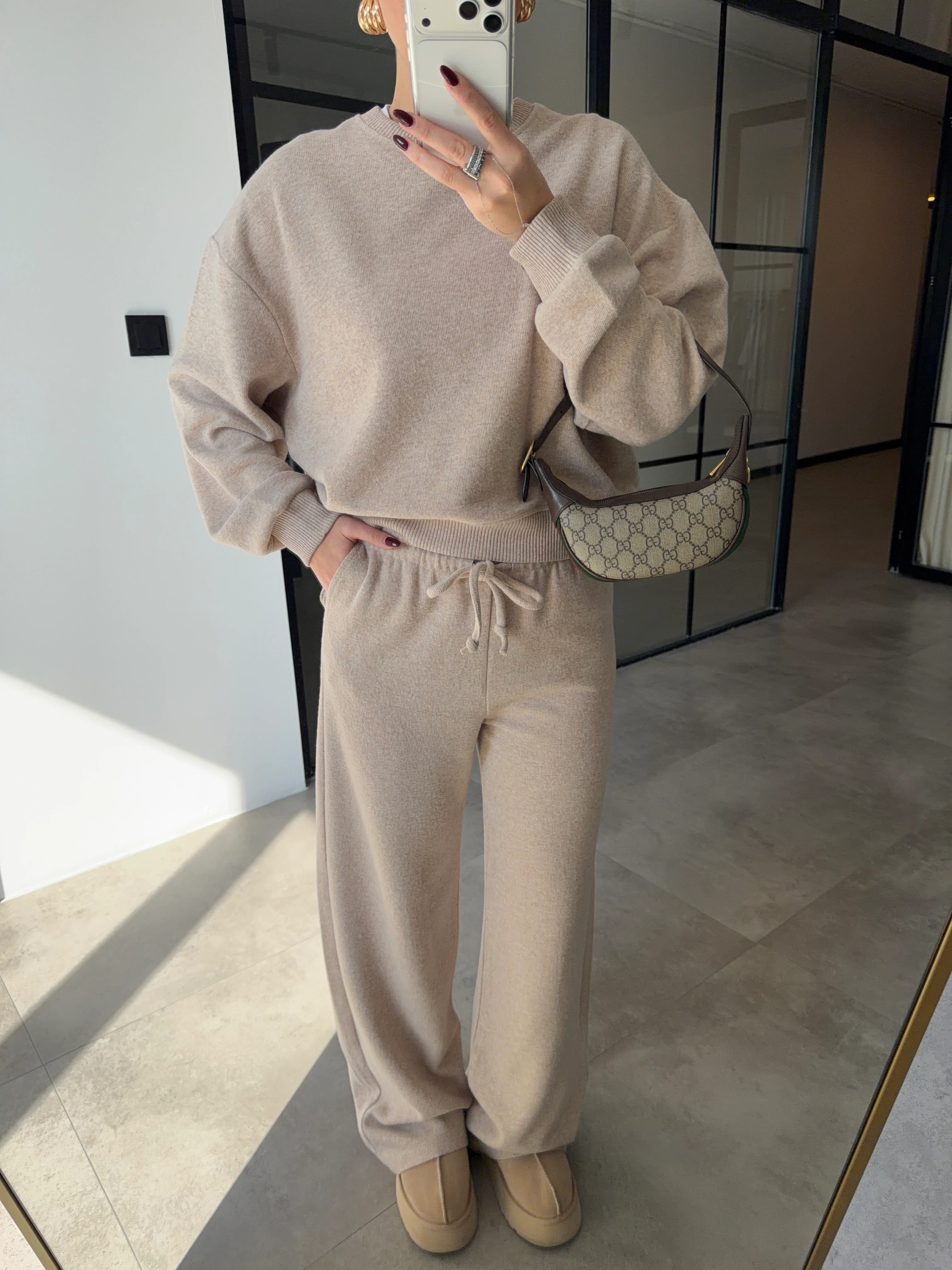 BİSİKLET YAKA BEJ SELANİK KUMAŞ TAKIM