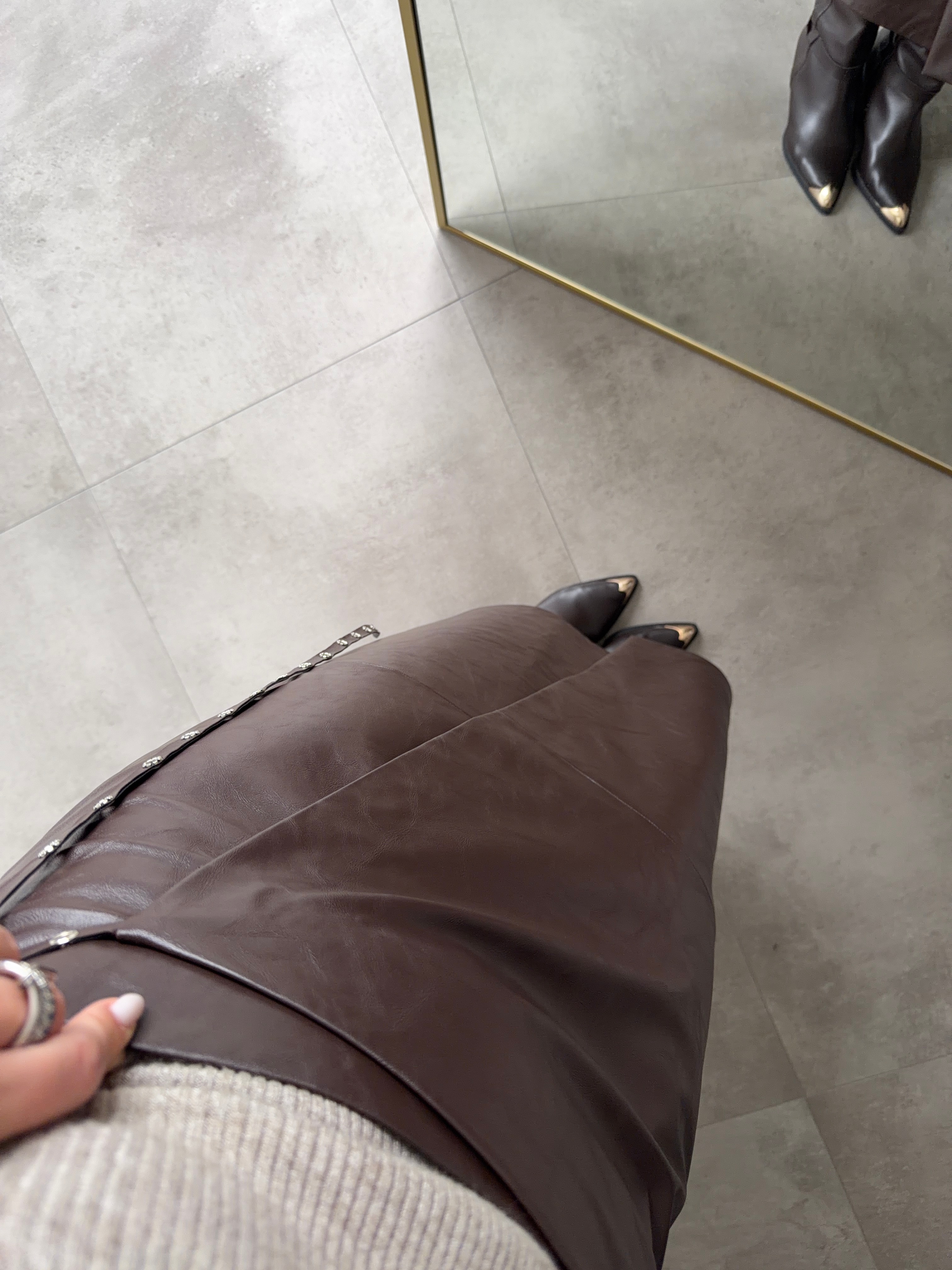 ACI KAHVE MAXİ DERİ ETEK