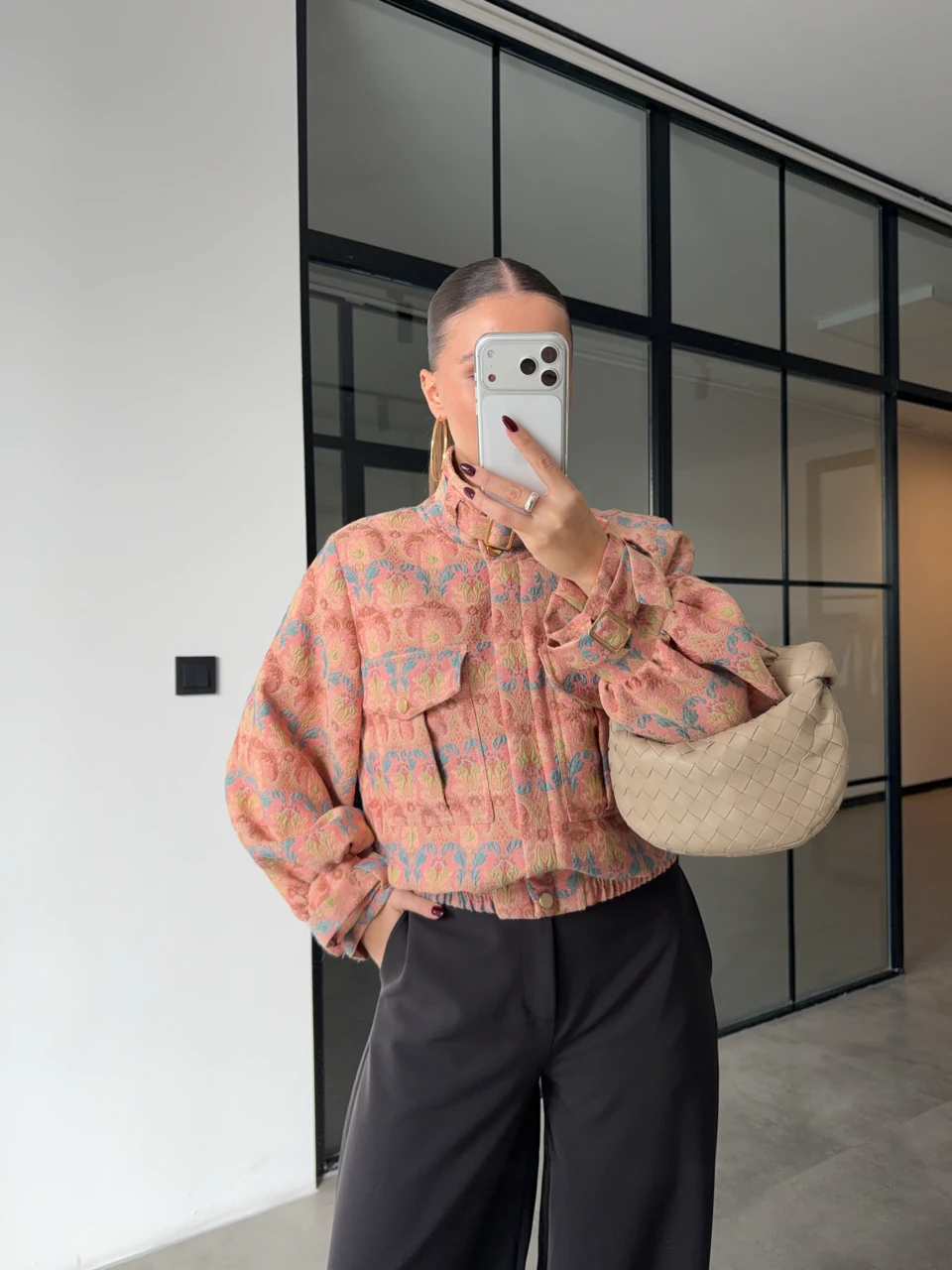 ETNİK DESENLİ KEMERLİ DİK YAKA BOMBER CEKET