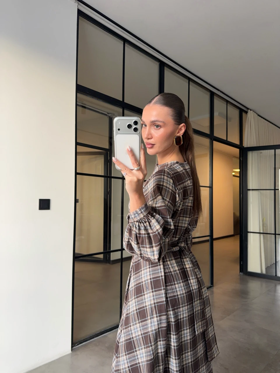 EKOSE DESENLİ DÜĞMELİ MAXİ ELBİSE