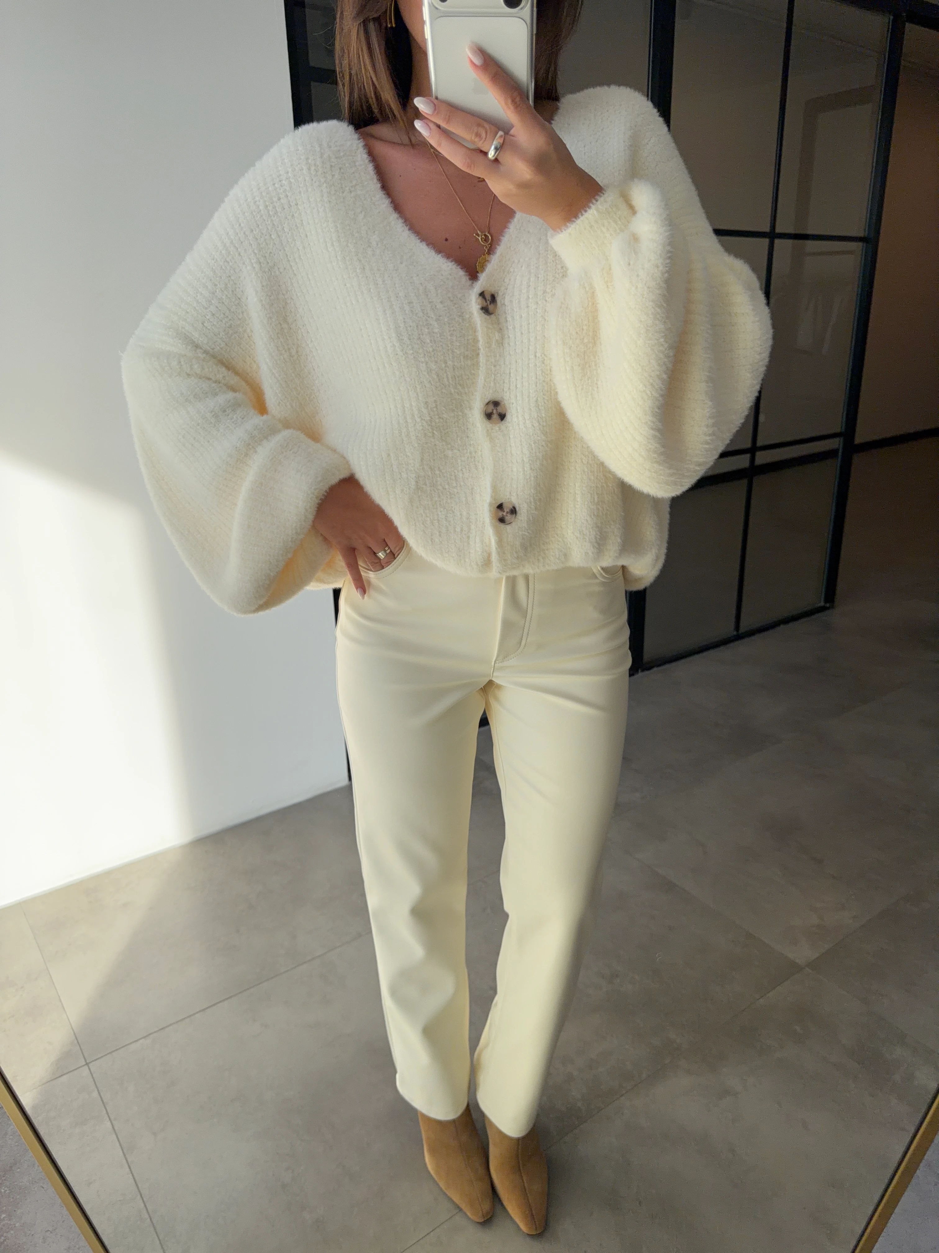 YUMOŞ DOKULU BALON KOL EKRU HIRKA