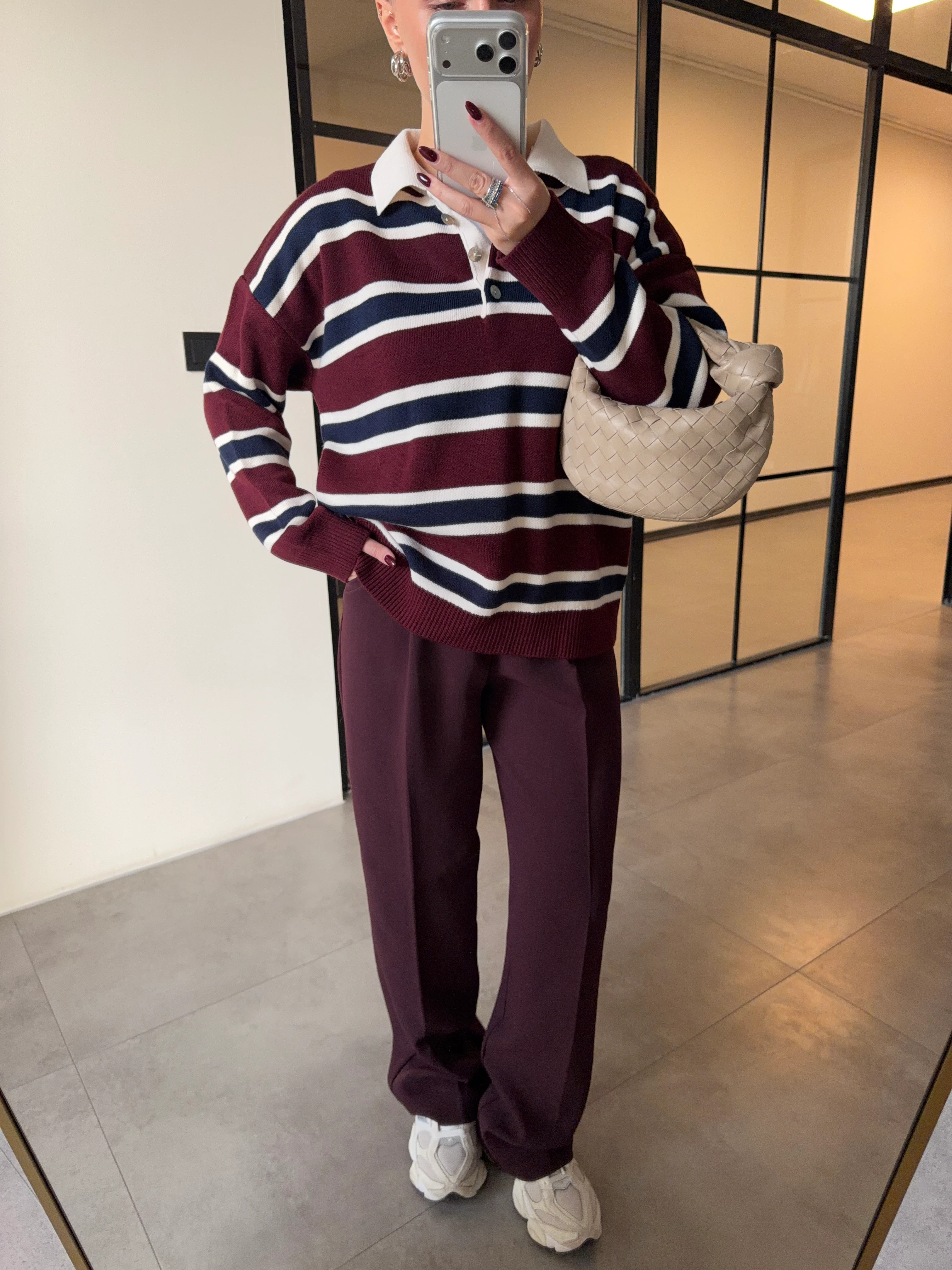 POLO YAKA BORDO-KREM ÇİZGİLİ KAZAK