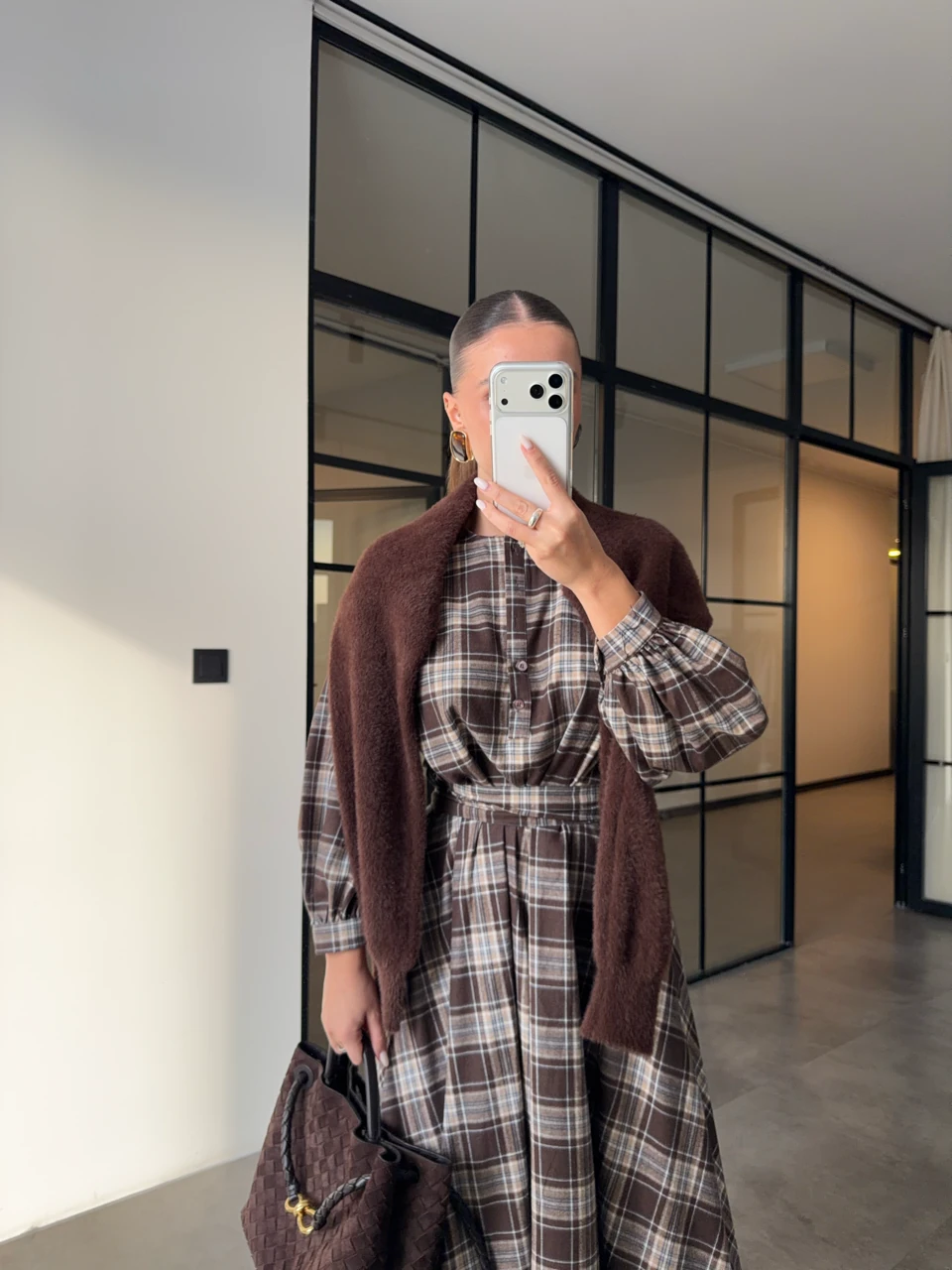 EKOSE DESENLİ DÜĞMELİ MAXİ ELBİSE