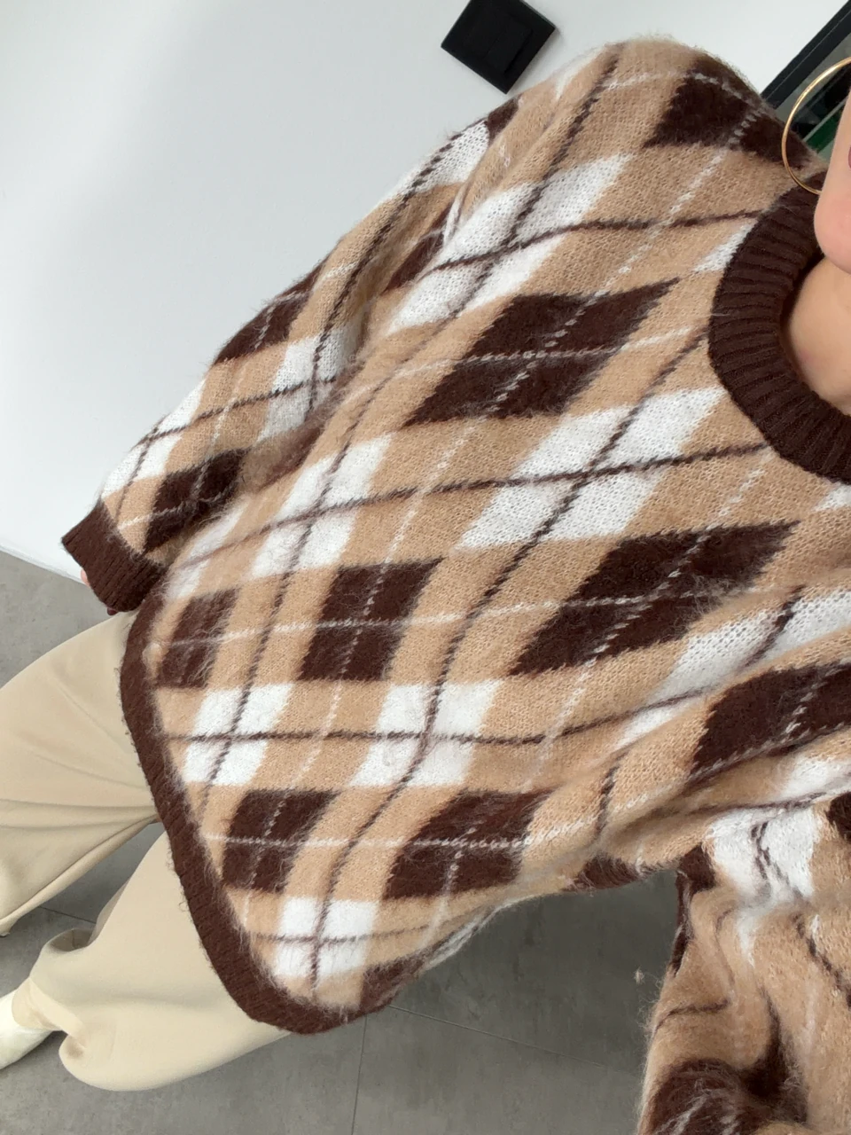 BİSİKLET YAKA KAHVERENGİ BAKLAVA DESENLİ KAZAK