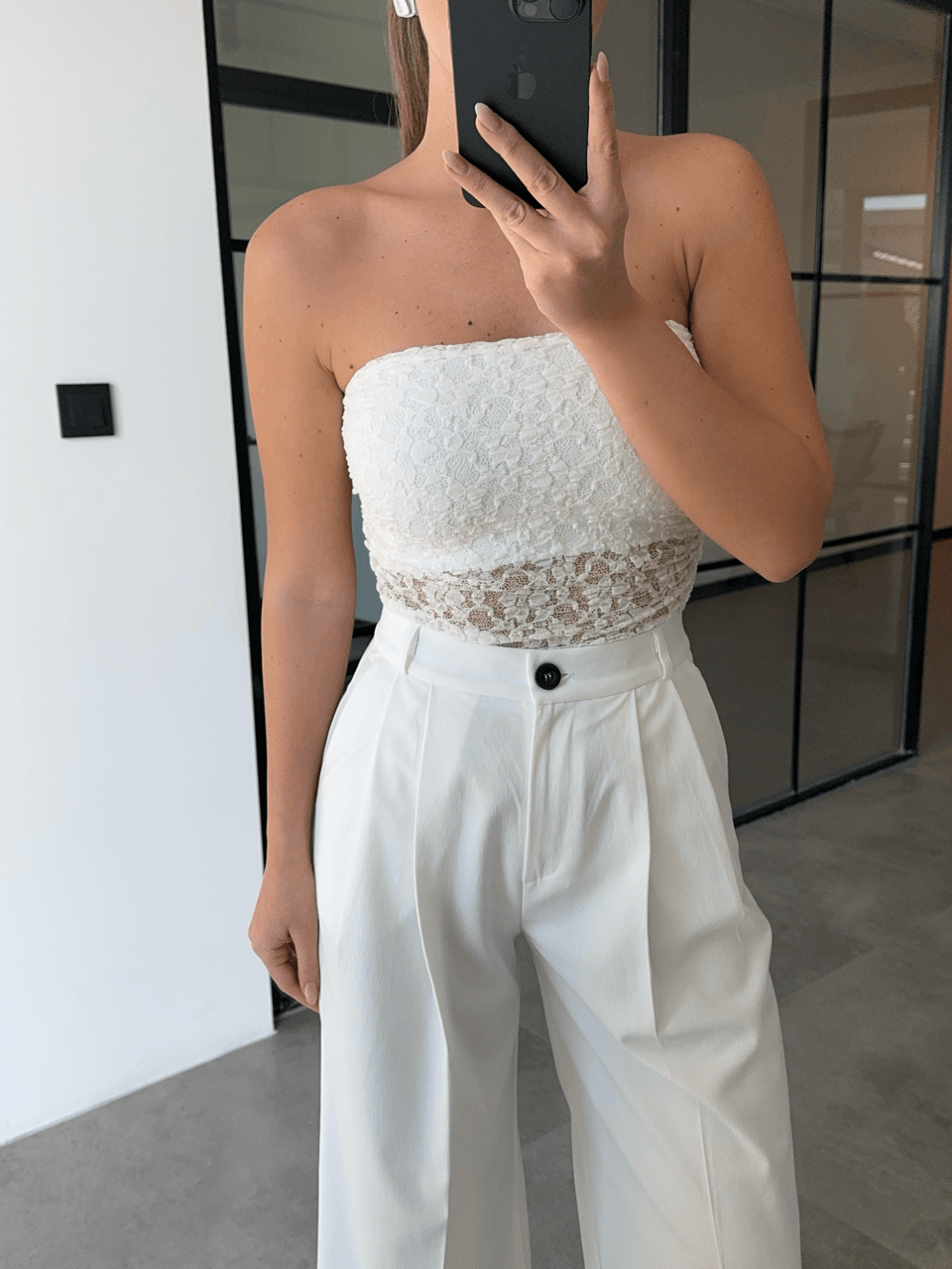 CROP ASTARLI STRAPLEZ BEYAZ DANTEL BODYSUİT