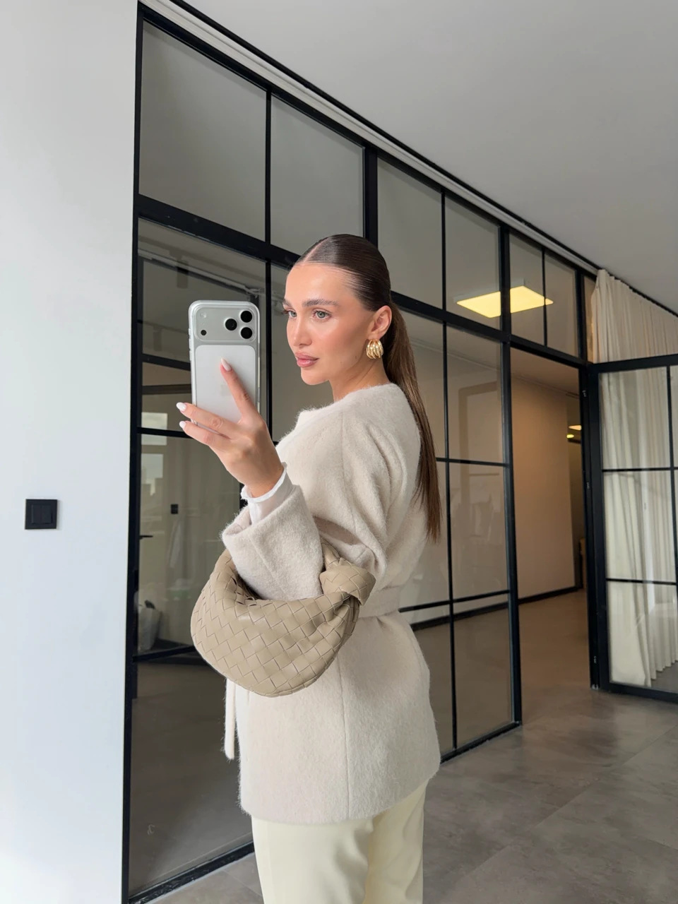 GOLD DÜĞMELİ TAŞ KISA KAŞE KABAN