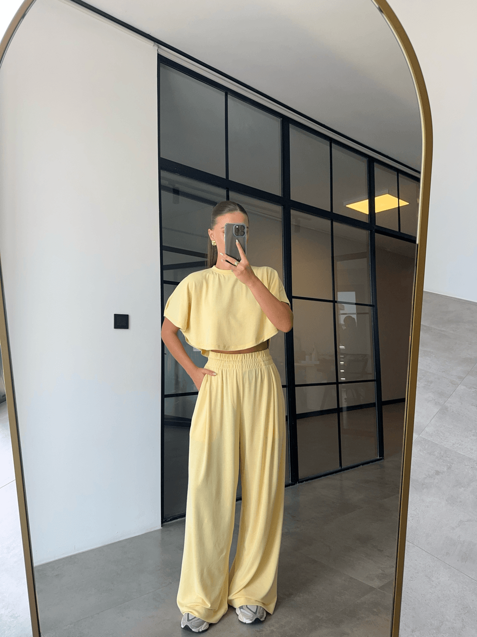 MODAL KUMAŞ BUTTER YELLOW BOL PAÇA EŞOFMAN 