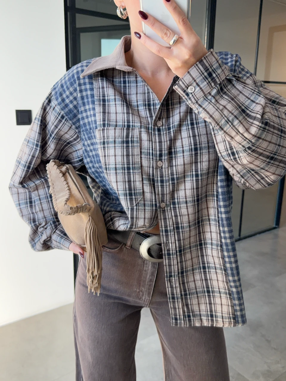 KADİFE YAKALI EKOSELİ GÖMLEK