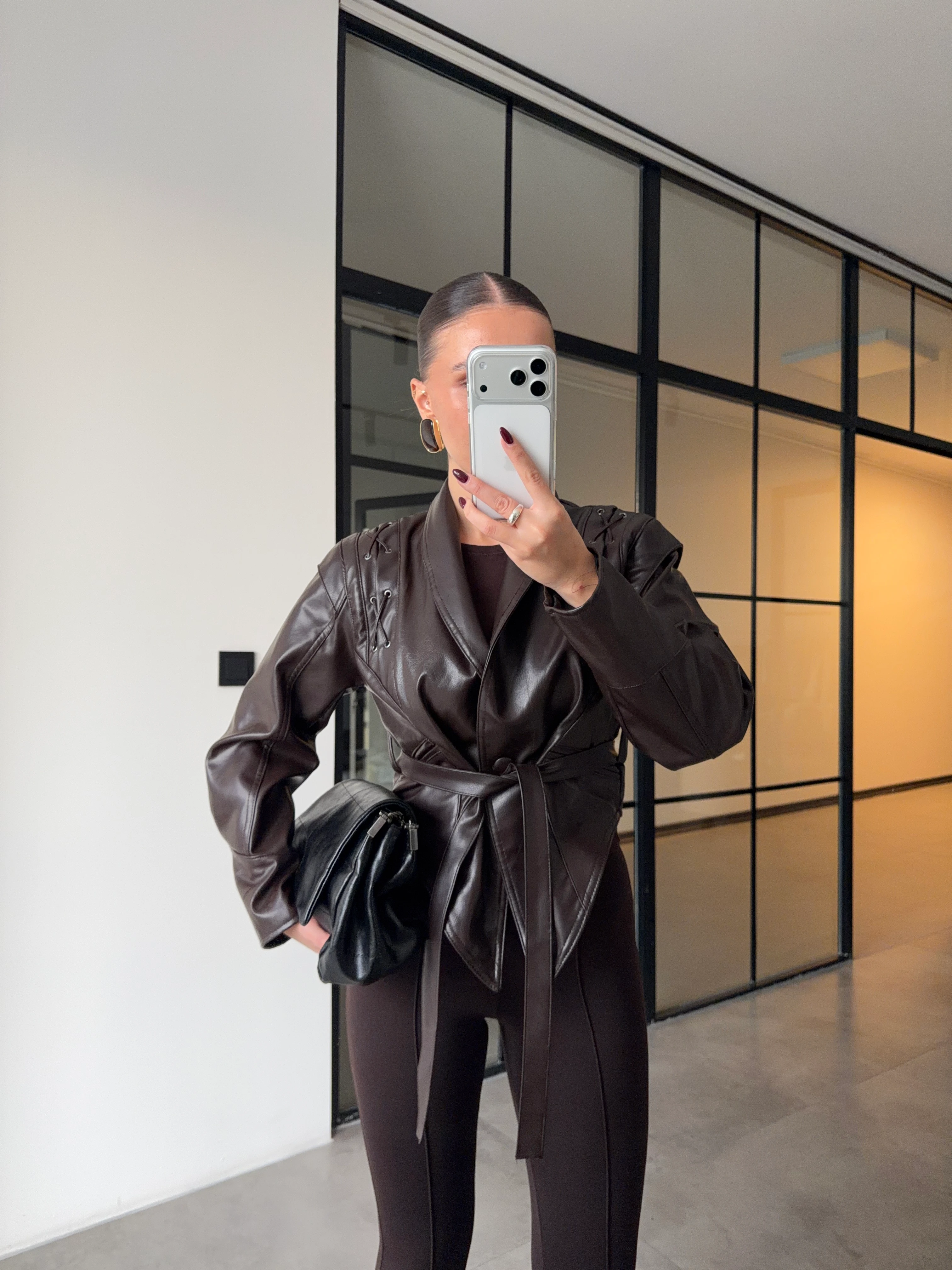 OMUZ DETAYLI MİLAN ACI KAHVE DERİ CEKET