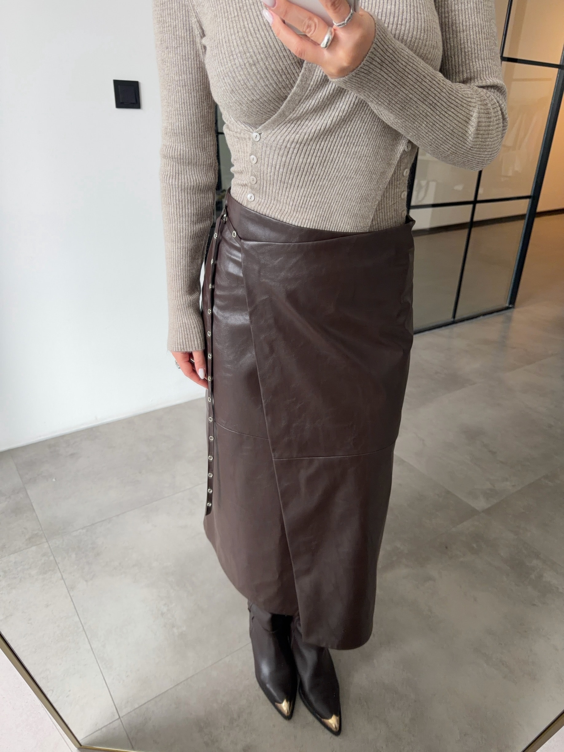 ACI KAHVE MAXİ DERİ ETEK