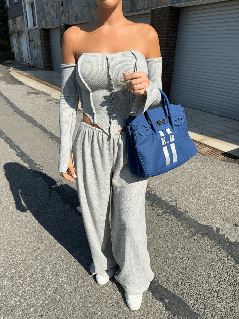 DÜŞÜK OMUZ BLUZ SALAŞ PANTOLON FİTİLLİ GRİ TAKIM